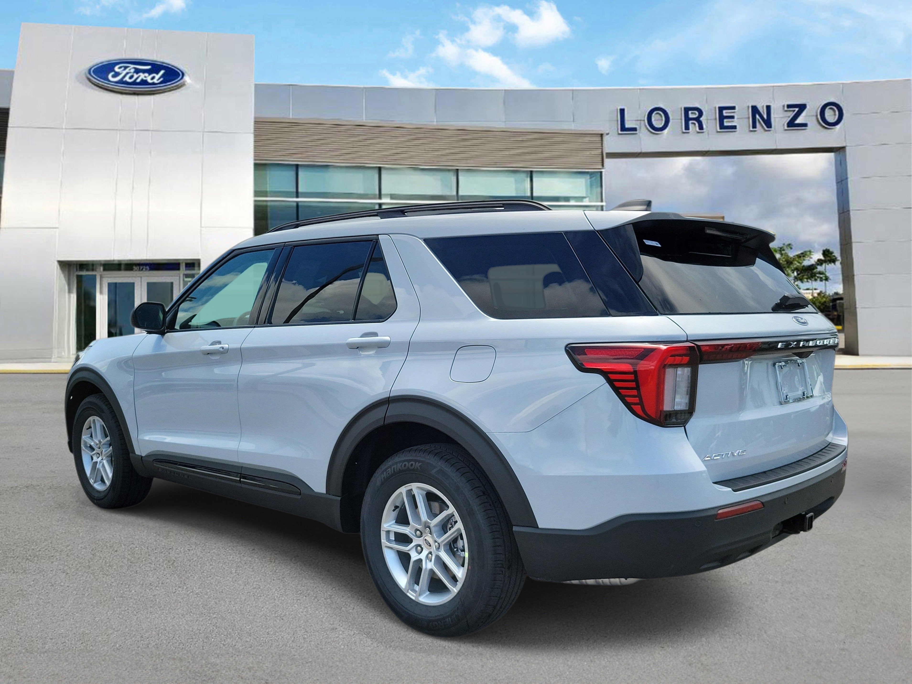 2026 Ford Explorer Active w/200A Pkg