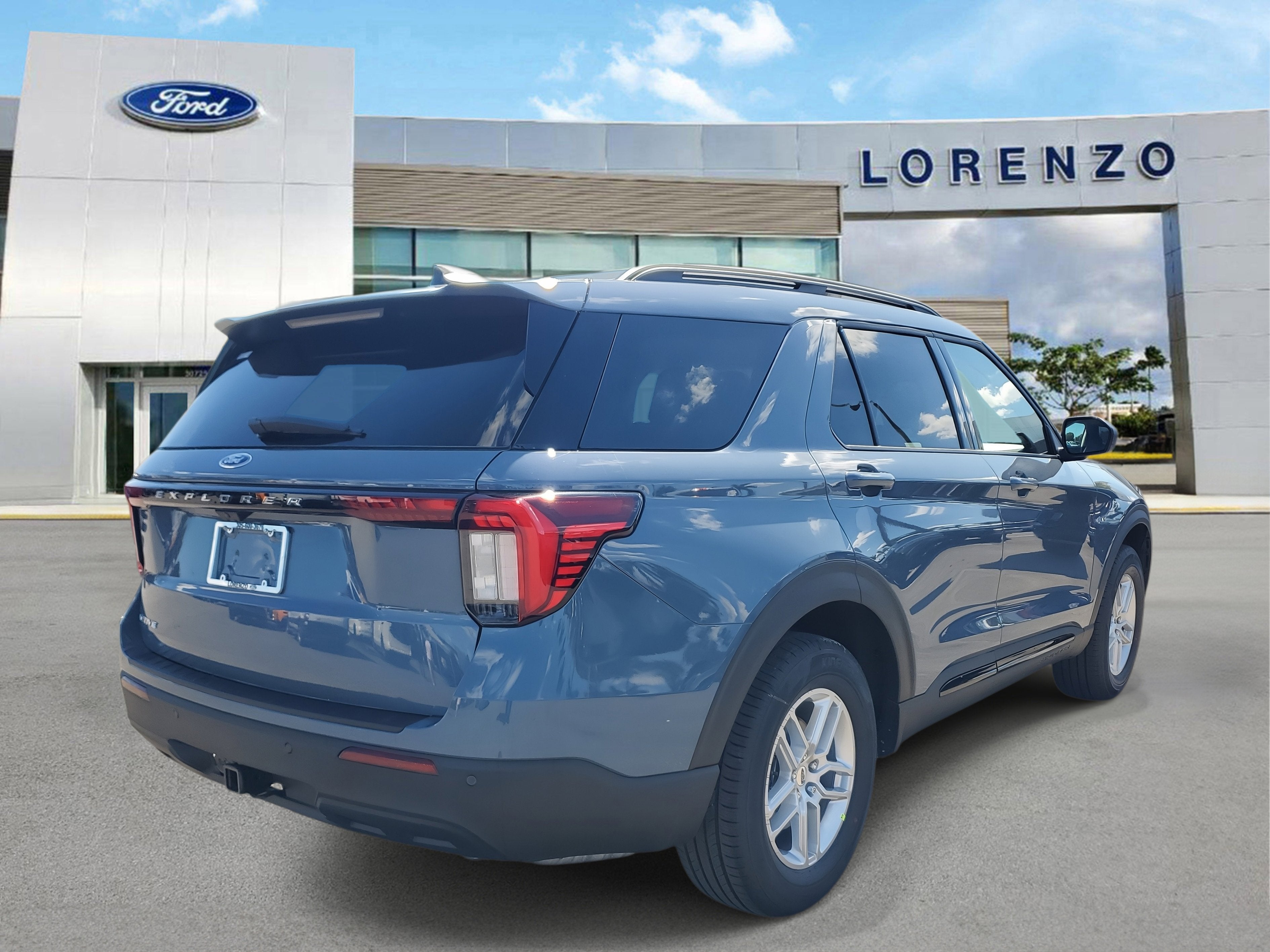 2026 Ford Explorer Active w/200A Pkg
