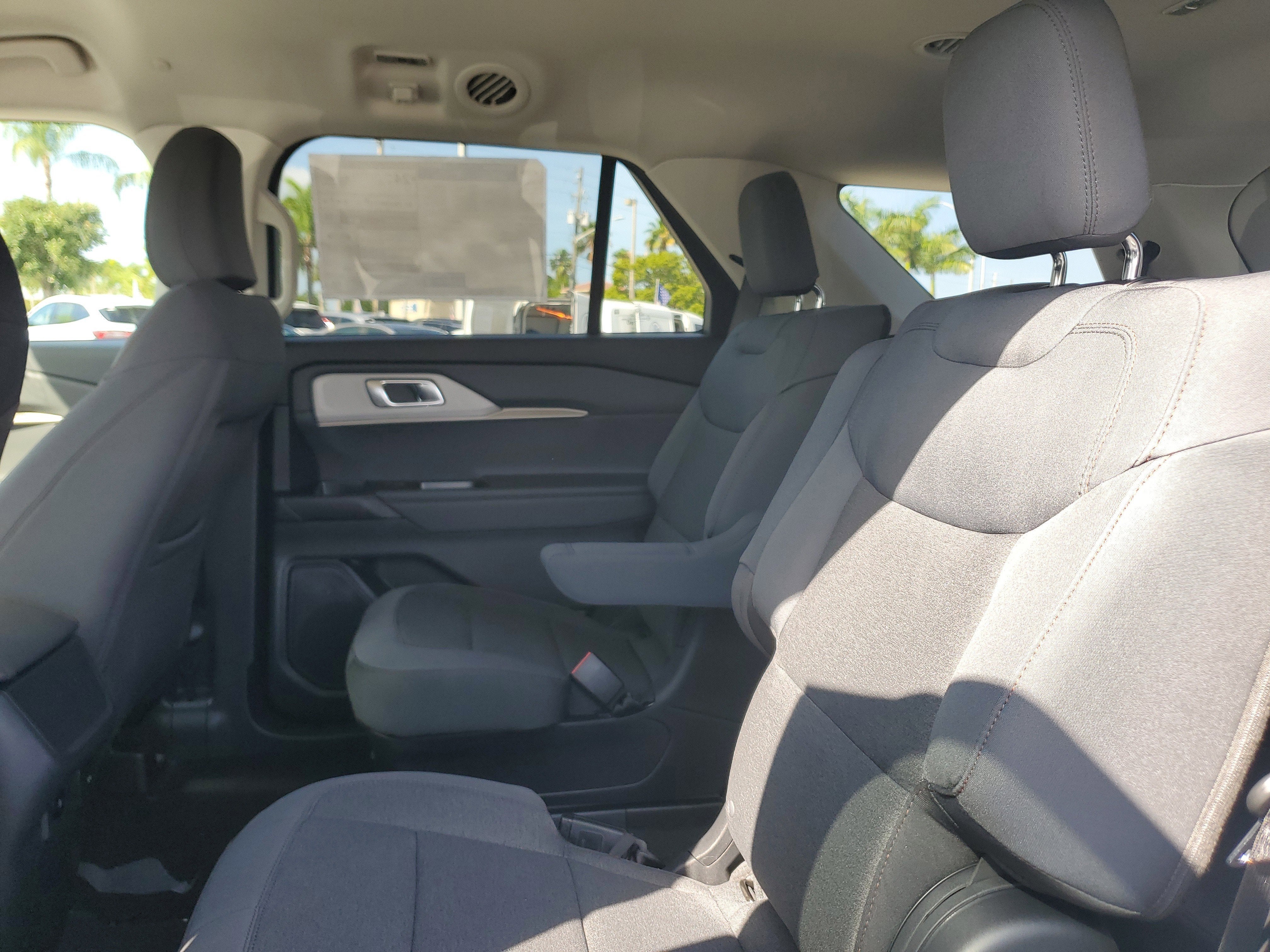 2026 Ford Explorer Active w/100A Pkg