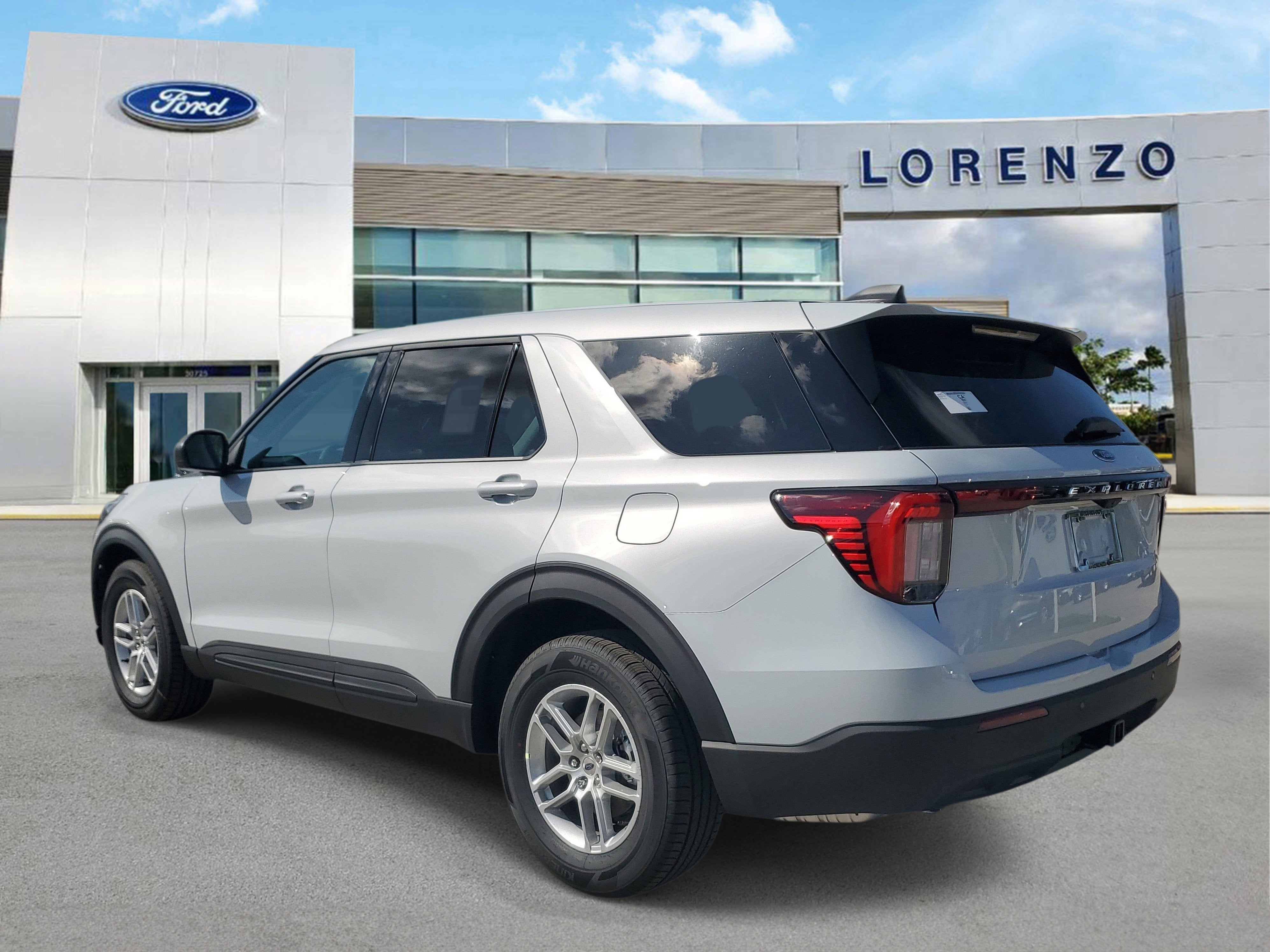 2026 Ford Explorer Active w/100A Pkg