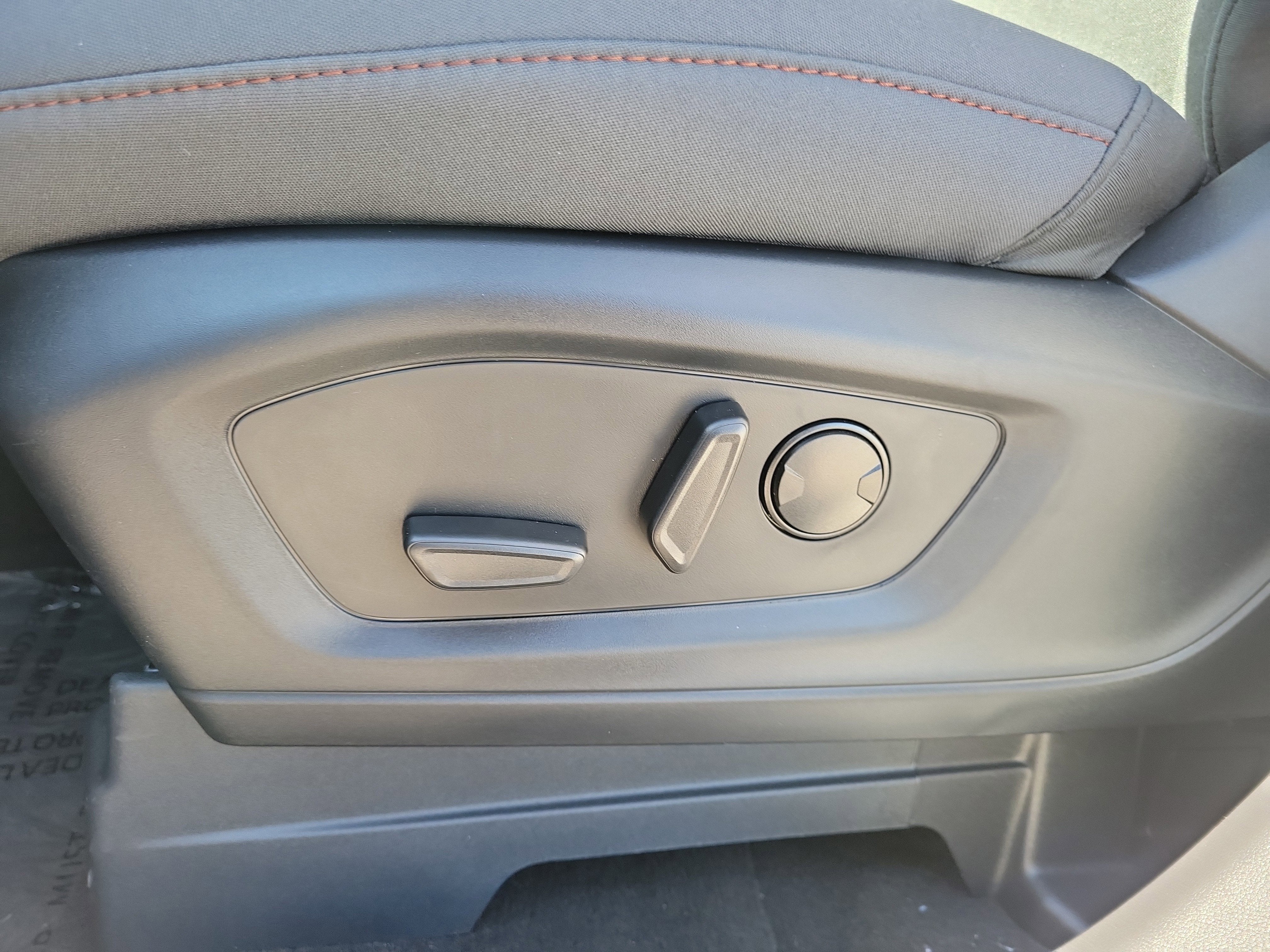 2026 Ford Explorer Active (200A)