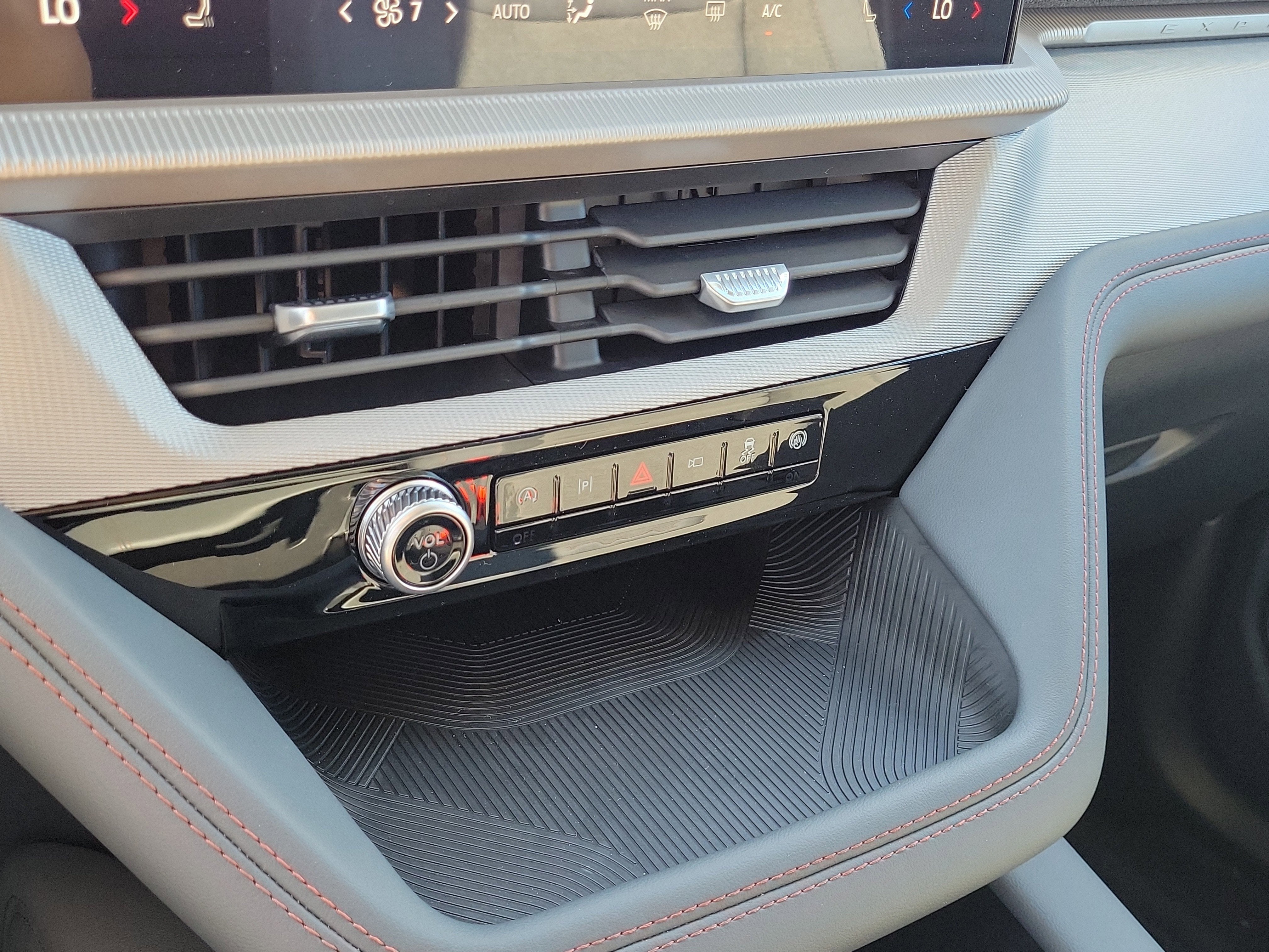 2026 Ford Explorer Active (200A)