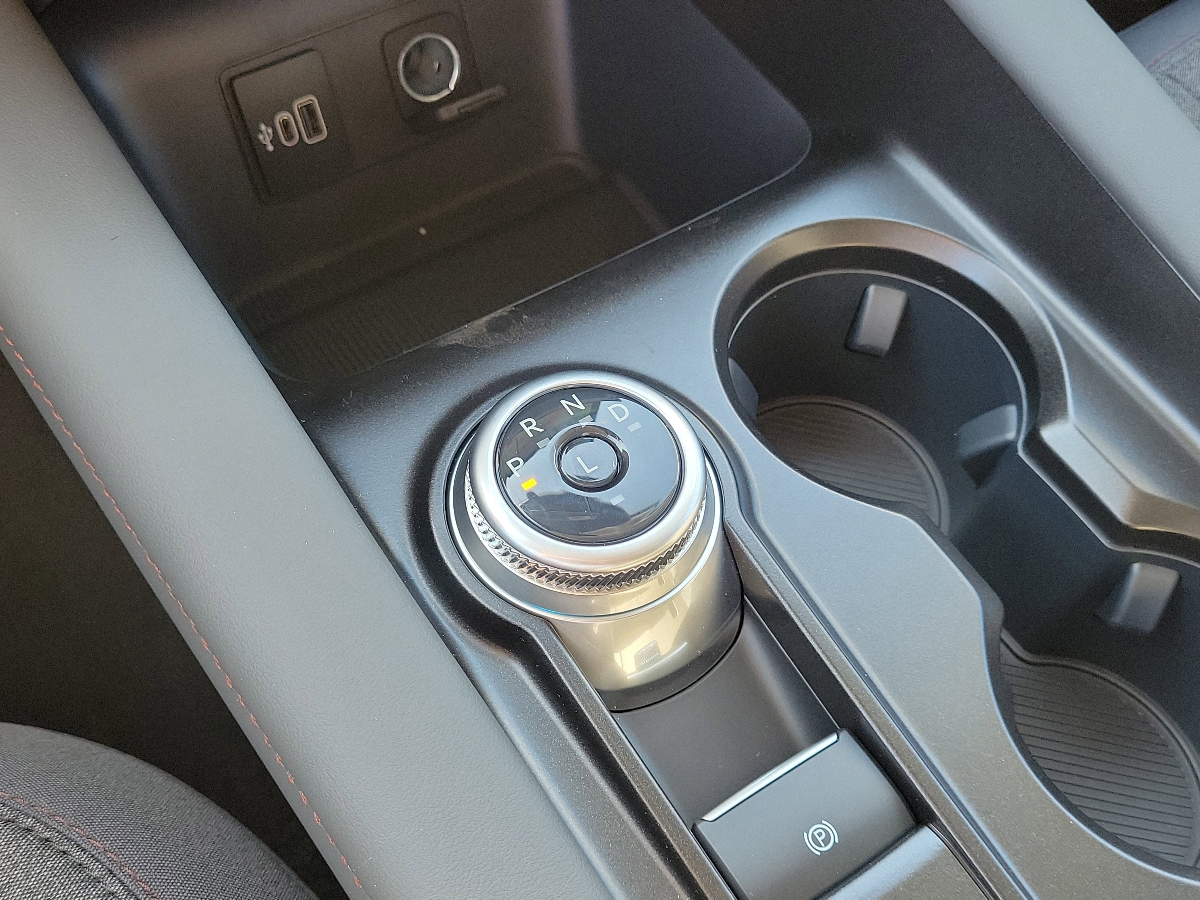 2026 Ford Explorer Active (200A)