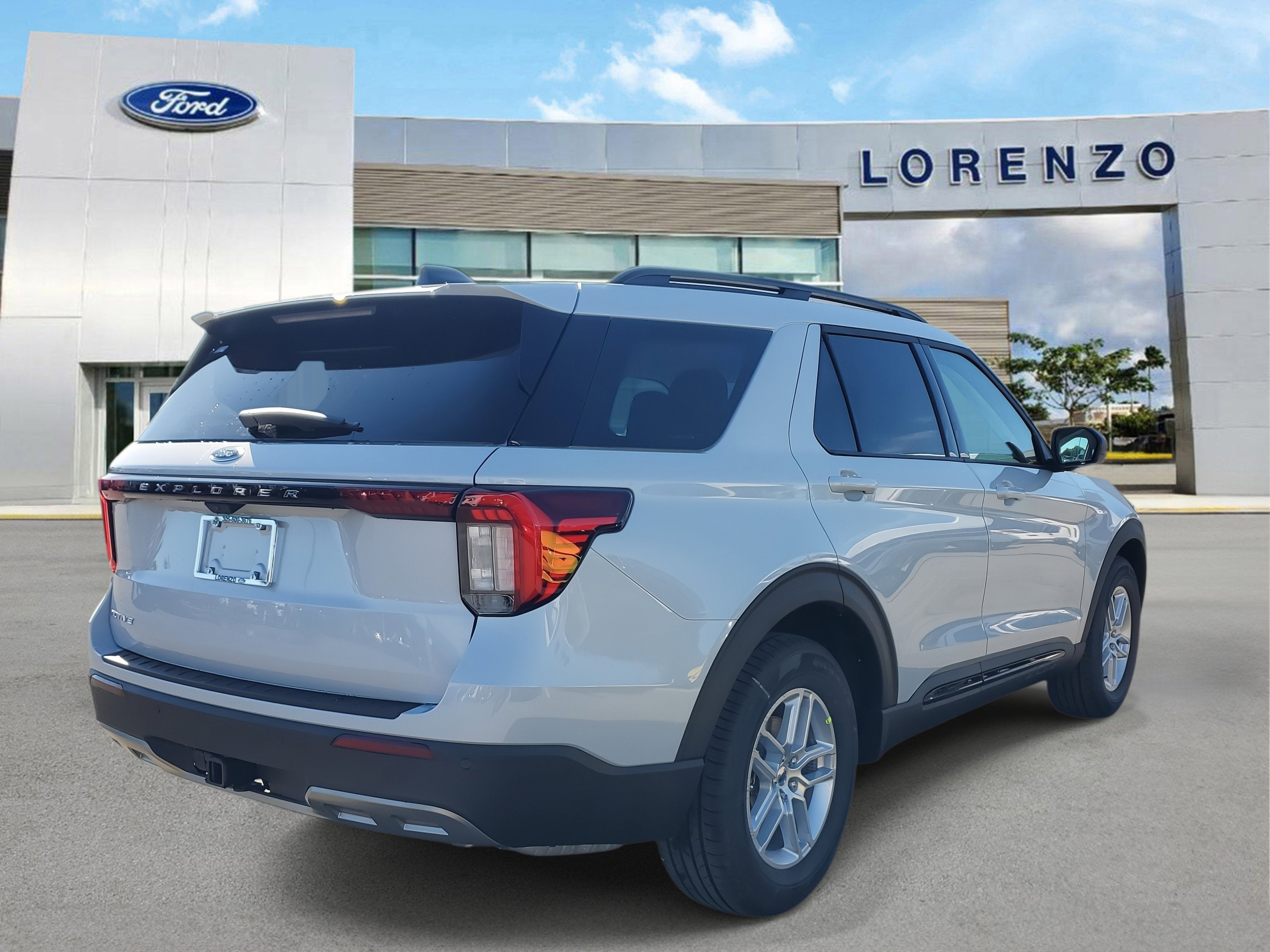 2026 Ford Explorer Active w/200A Pkg