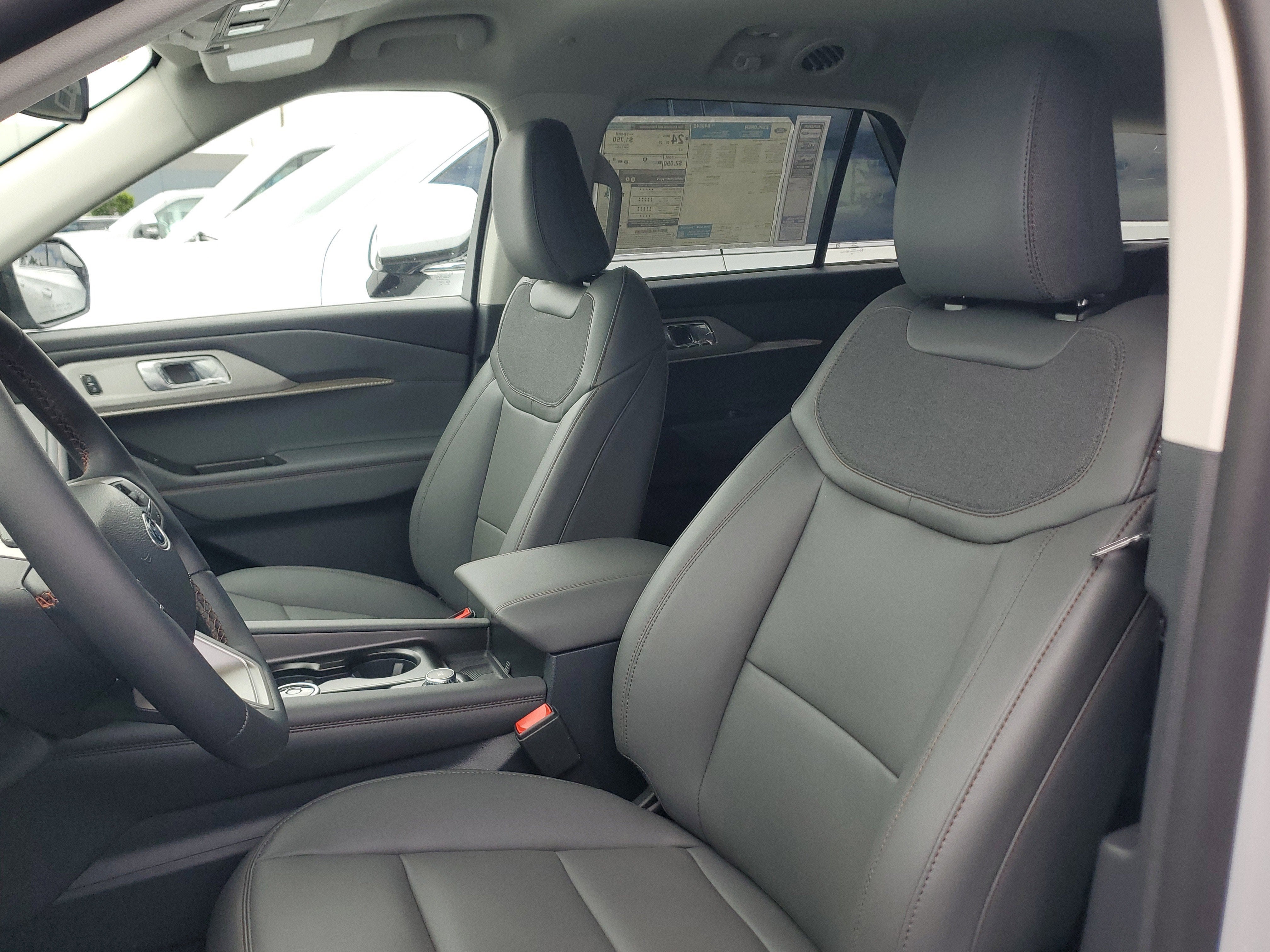2026 Ford Explorer Active w/200A Pkg