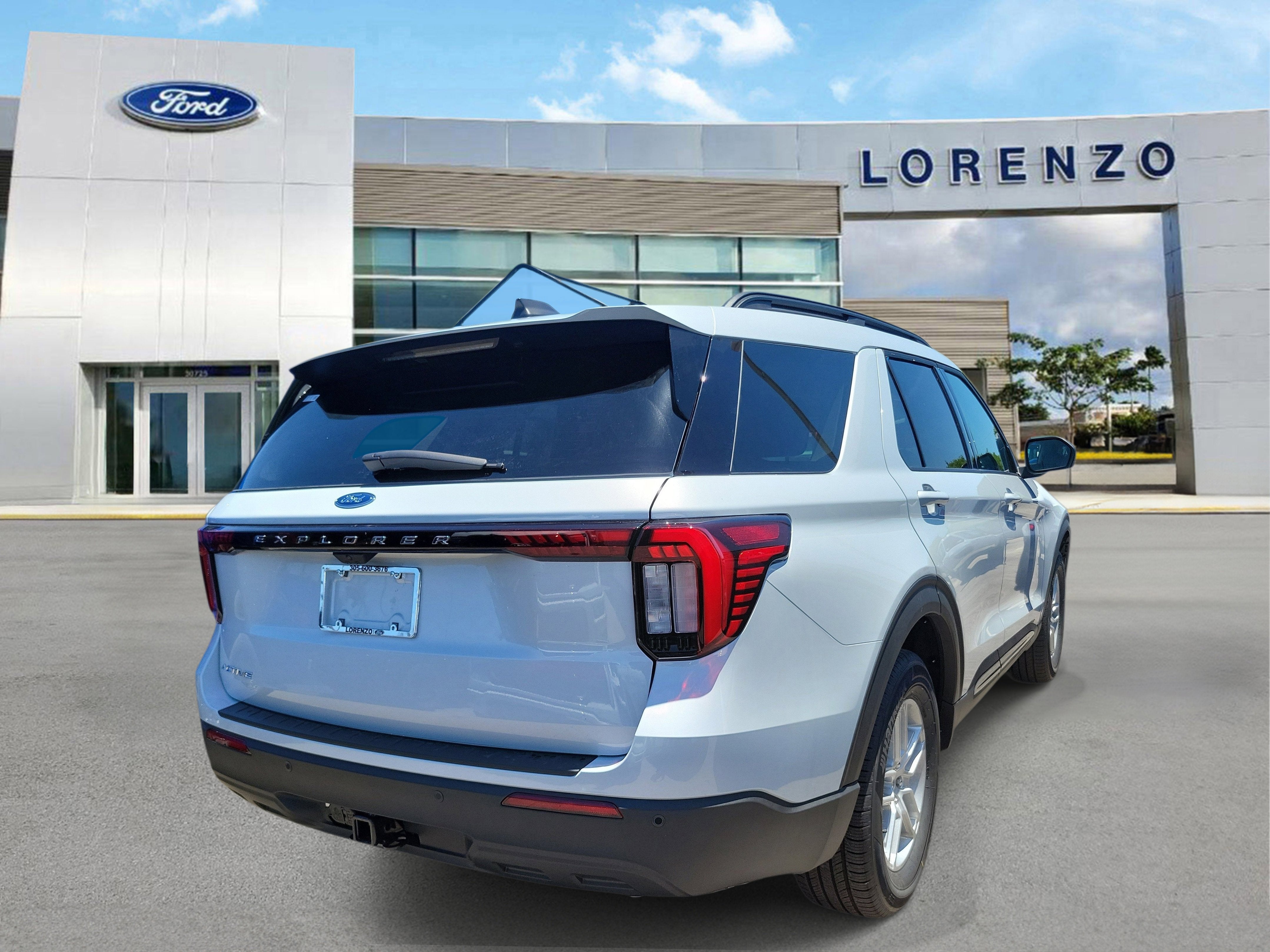 2026 Ford Explorer Active w/200A Pkg