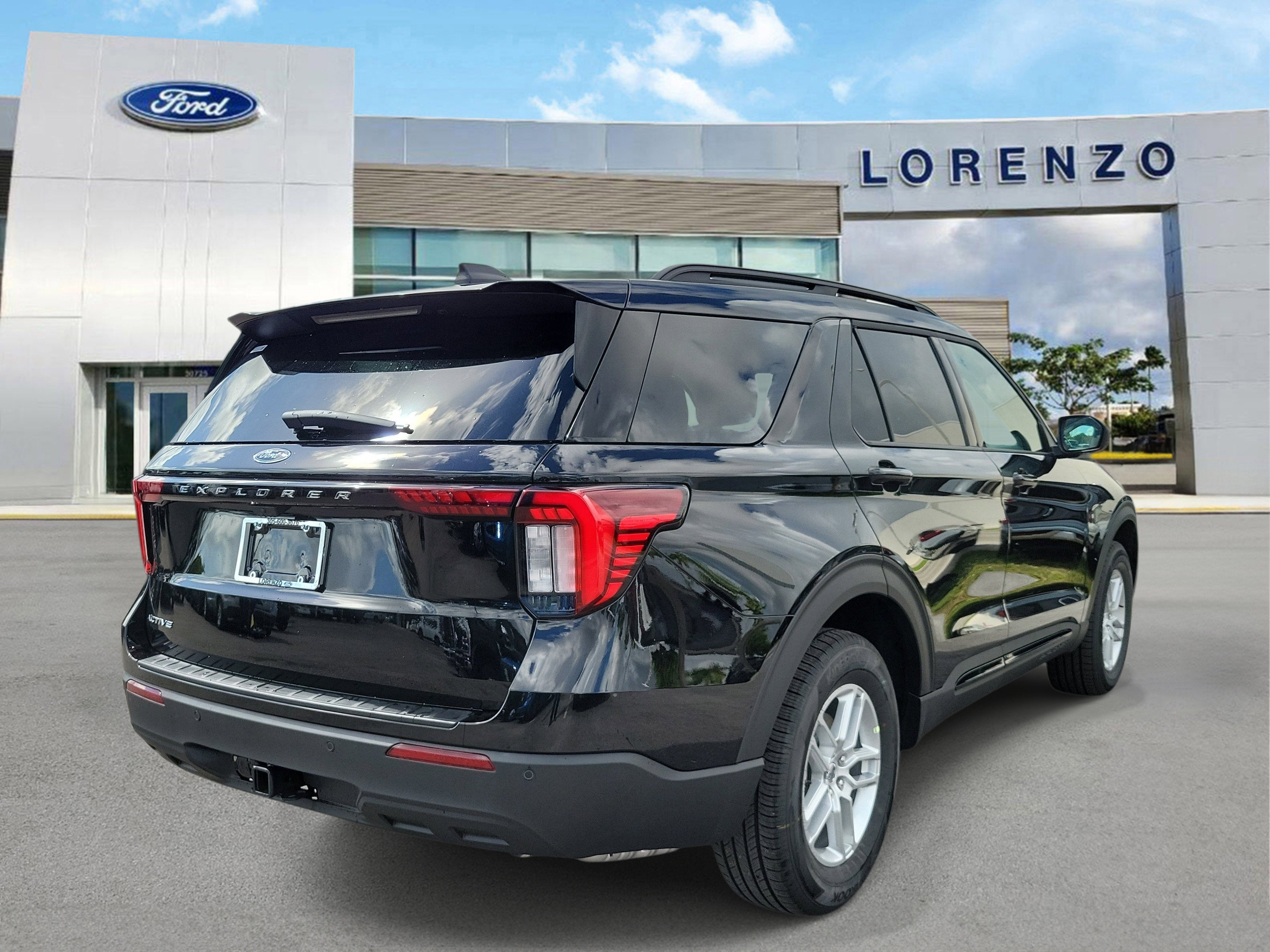 2026 Ford Explorer Active w/200A Pkg