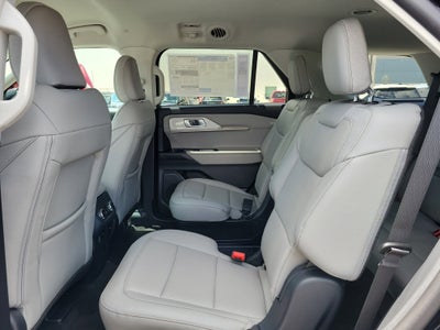 2026 Ford Explorer Active w/200A Pkg