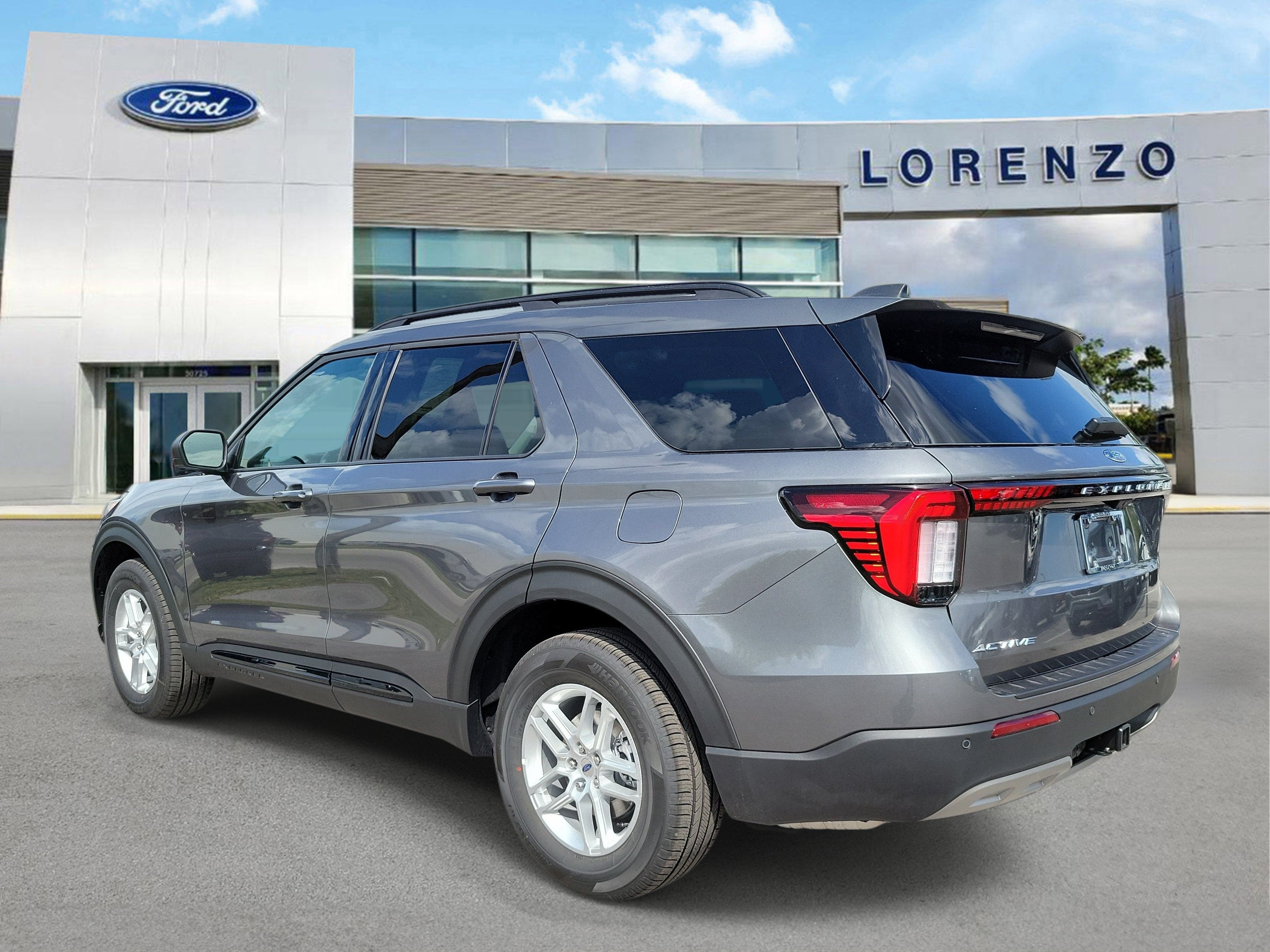 2026 Ford Explorer Active w/200A Pkg
