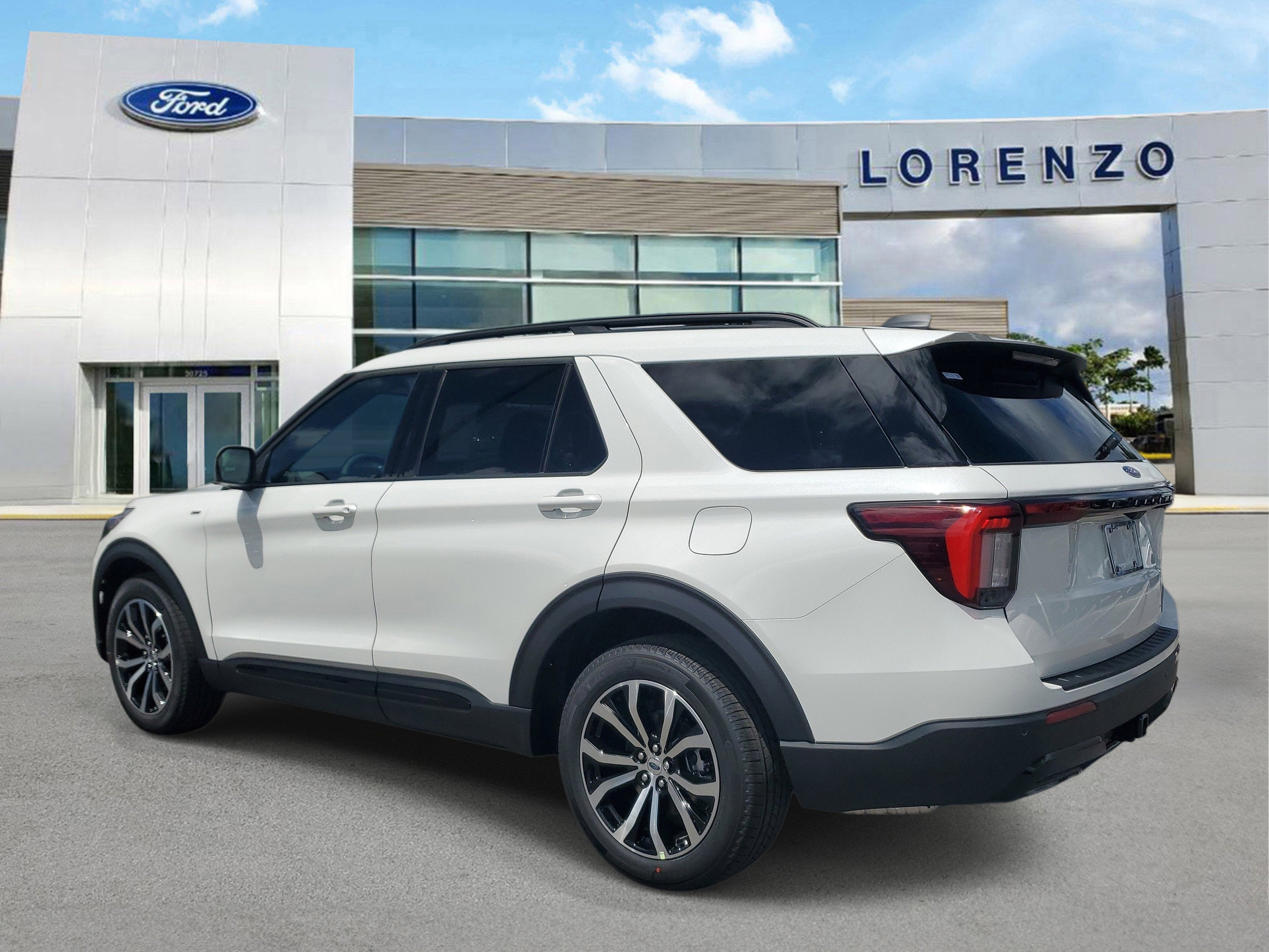 2026 Ford Explorer ST-Line