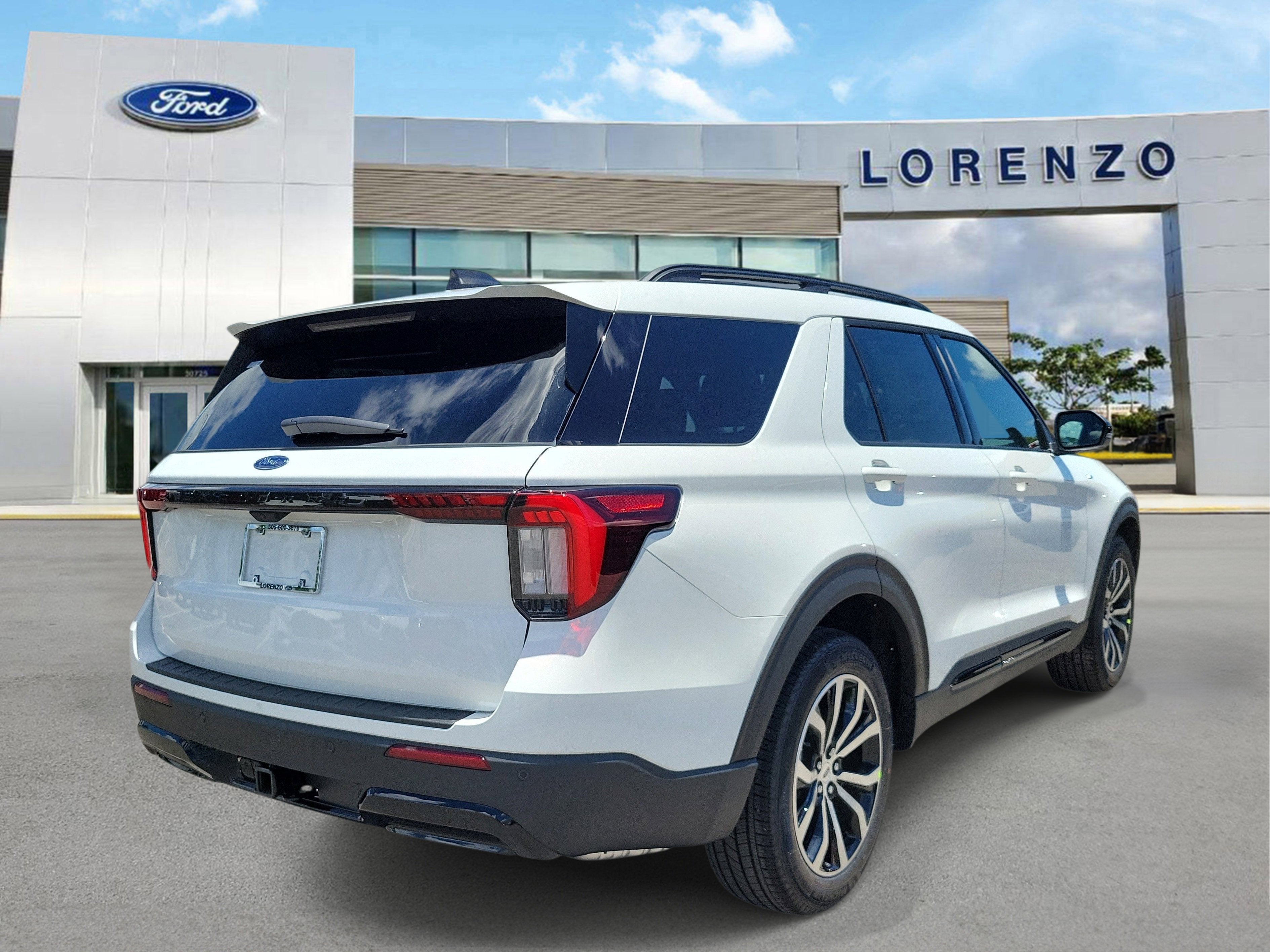 2026 Ford Explorer ST-Line