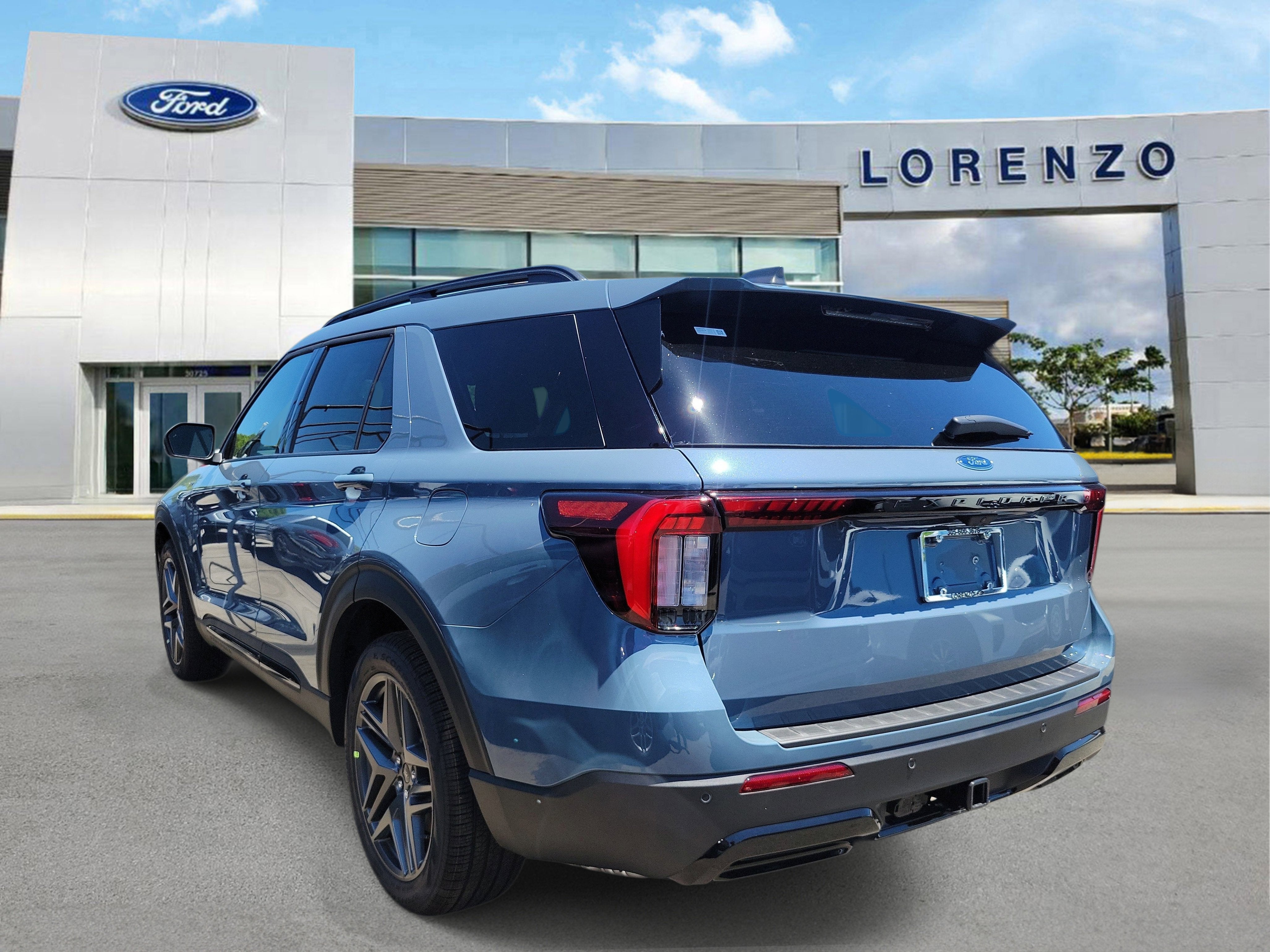 2026 Ford Explorer ST-Line
