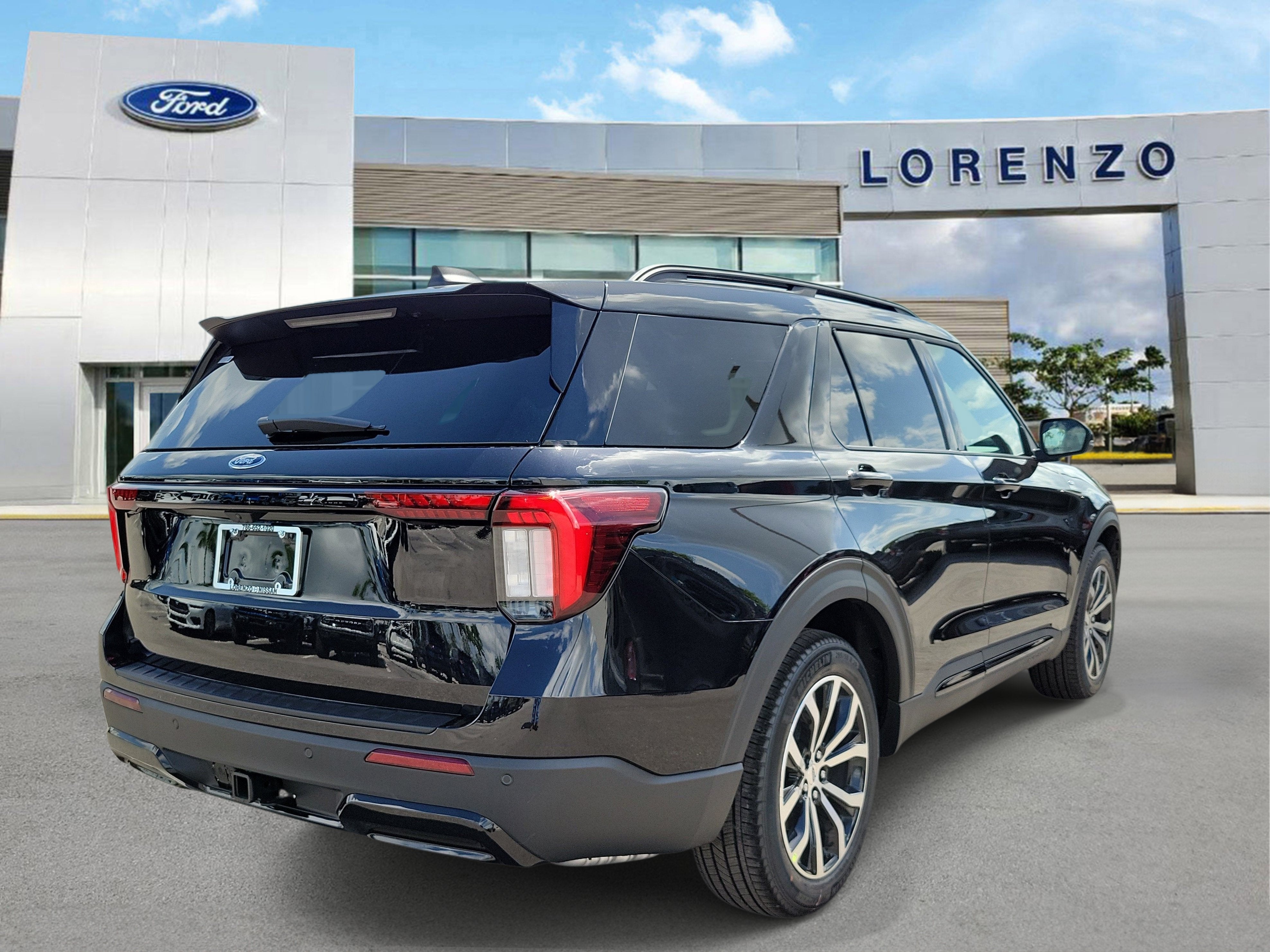 2026 Ford Explorer ST-Line
