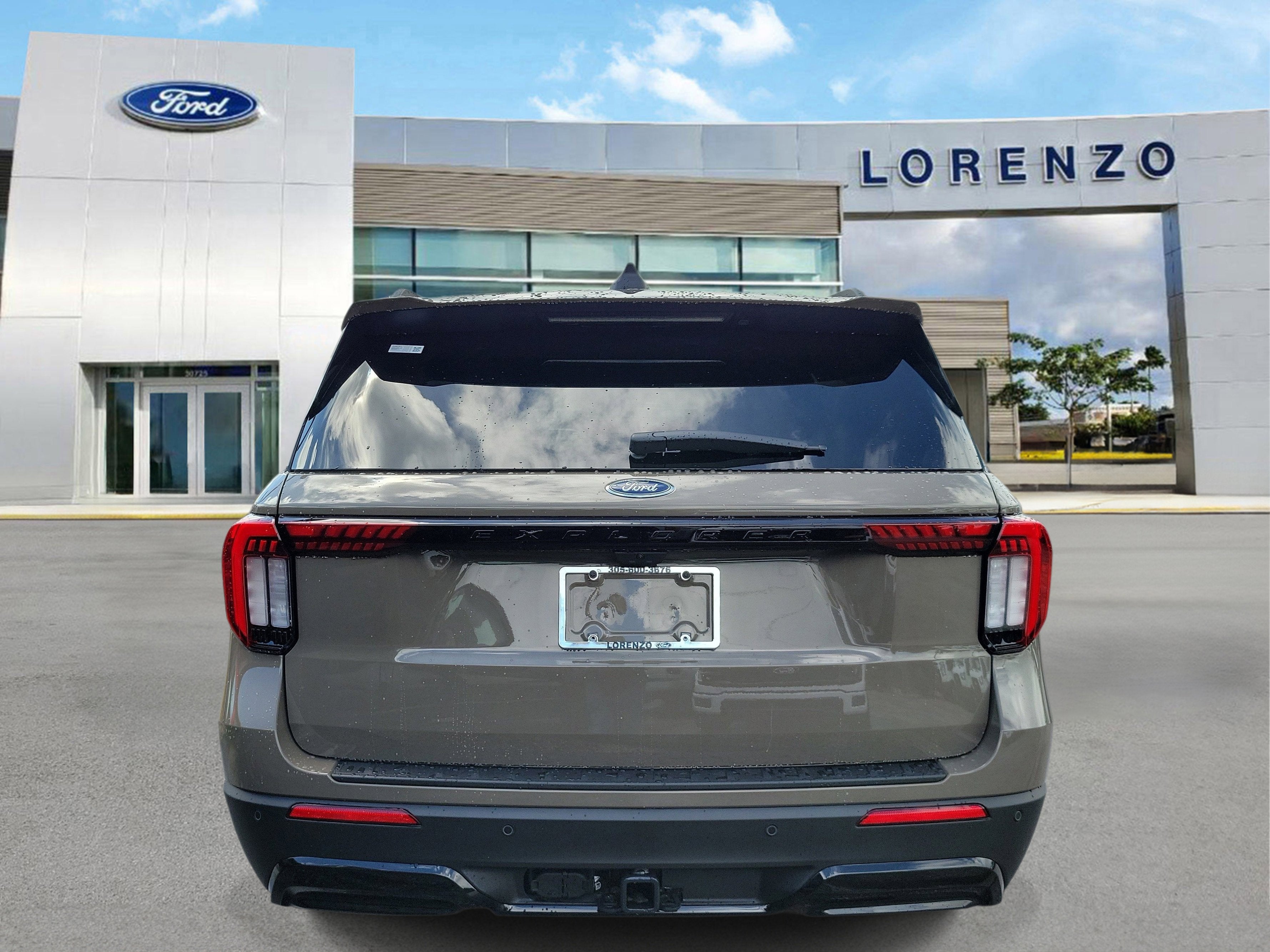 2026 Ford Explorer ST-Line