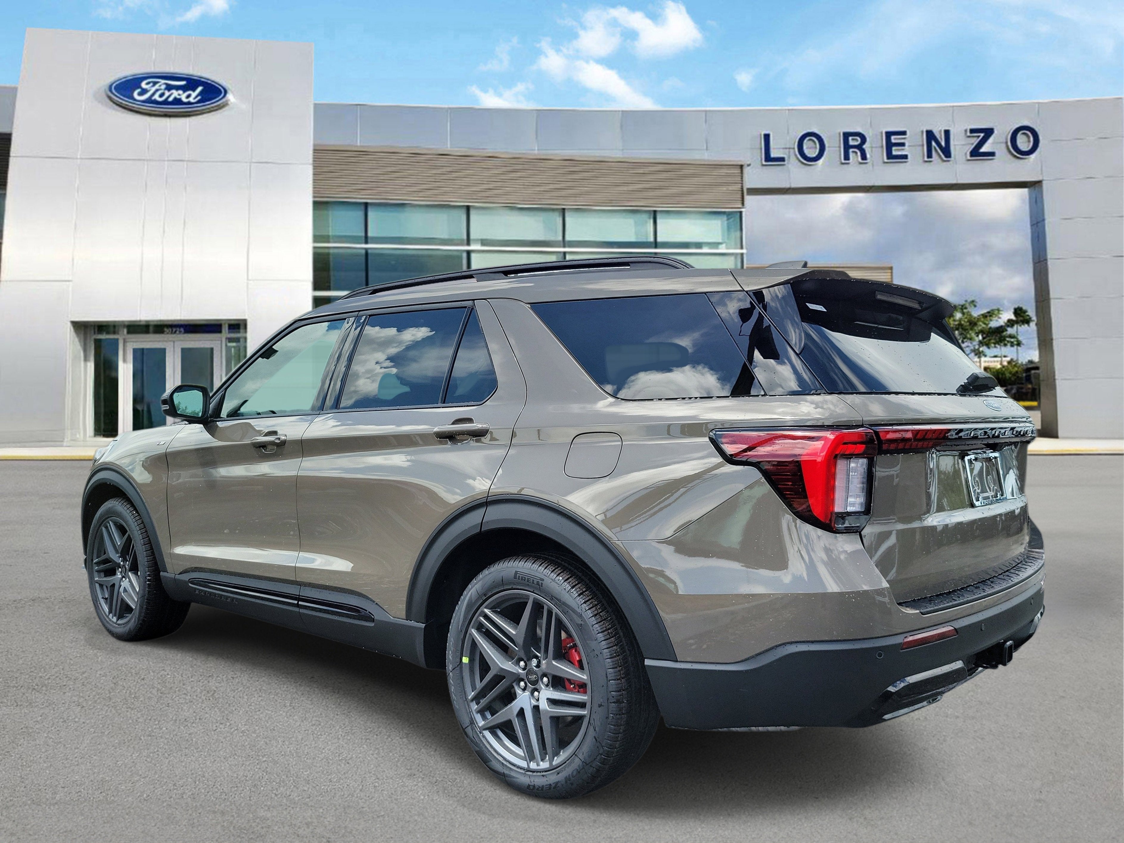 2026 Ford Explorer ST-Line