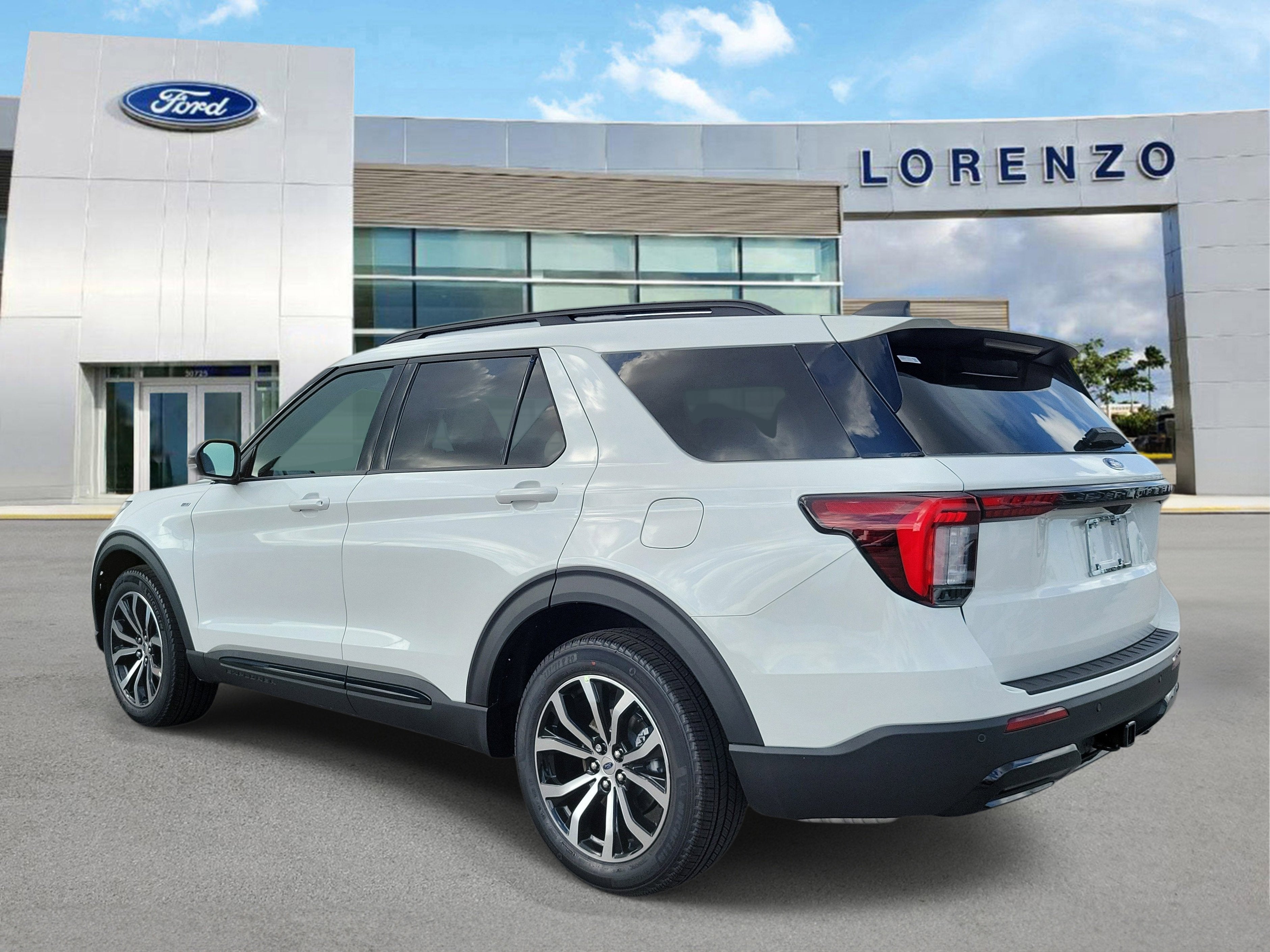 2026 Ford Explorer ST-Line