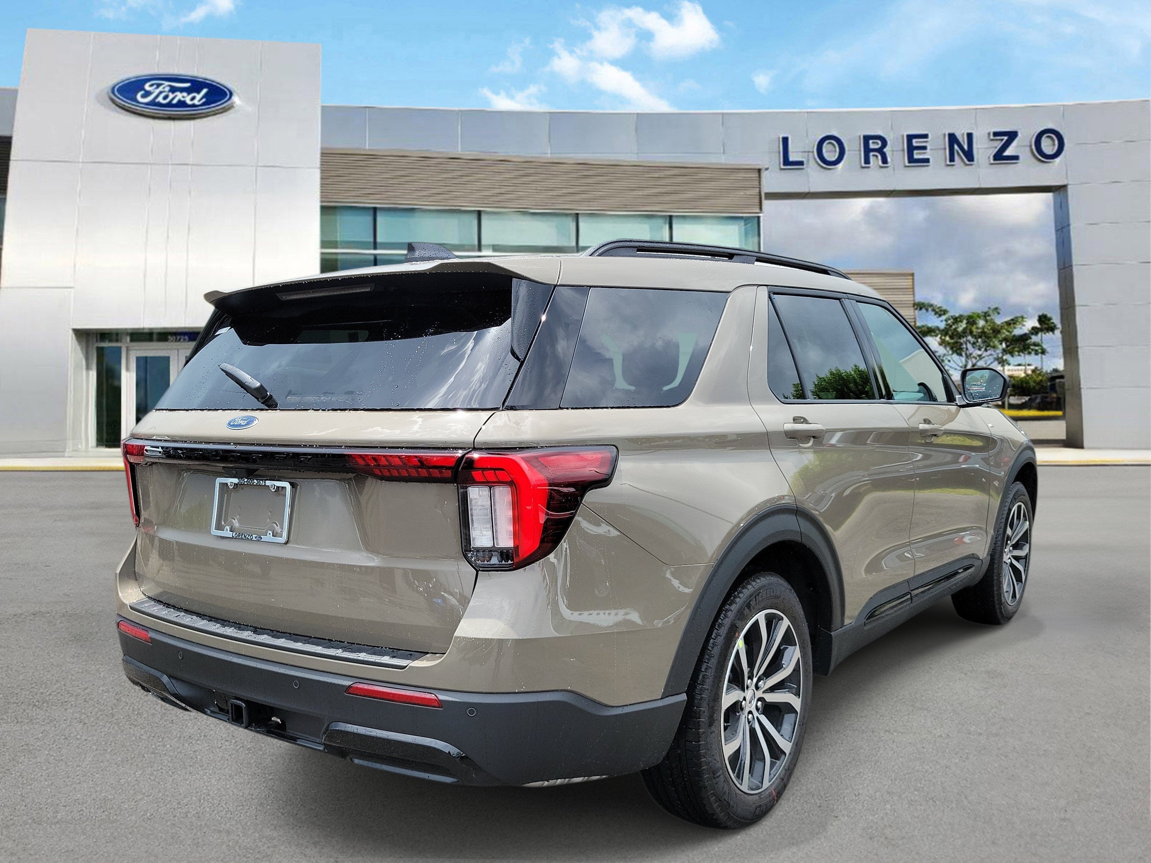 2026 Ford Explorer ST-Line