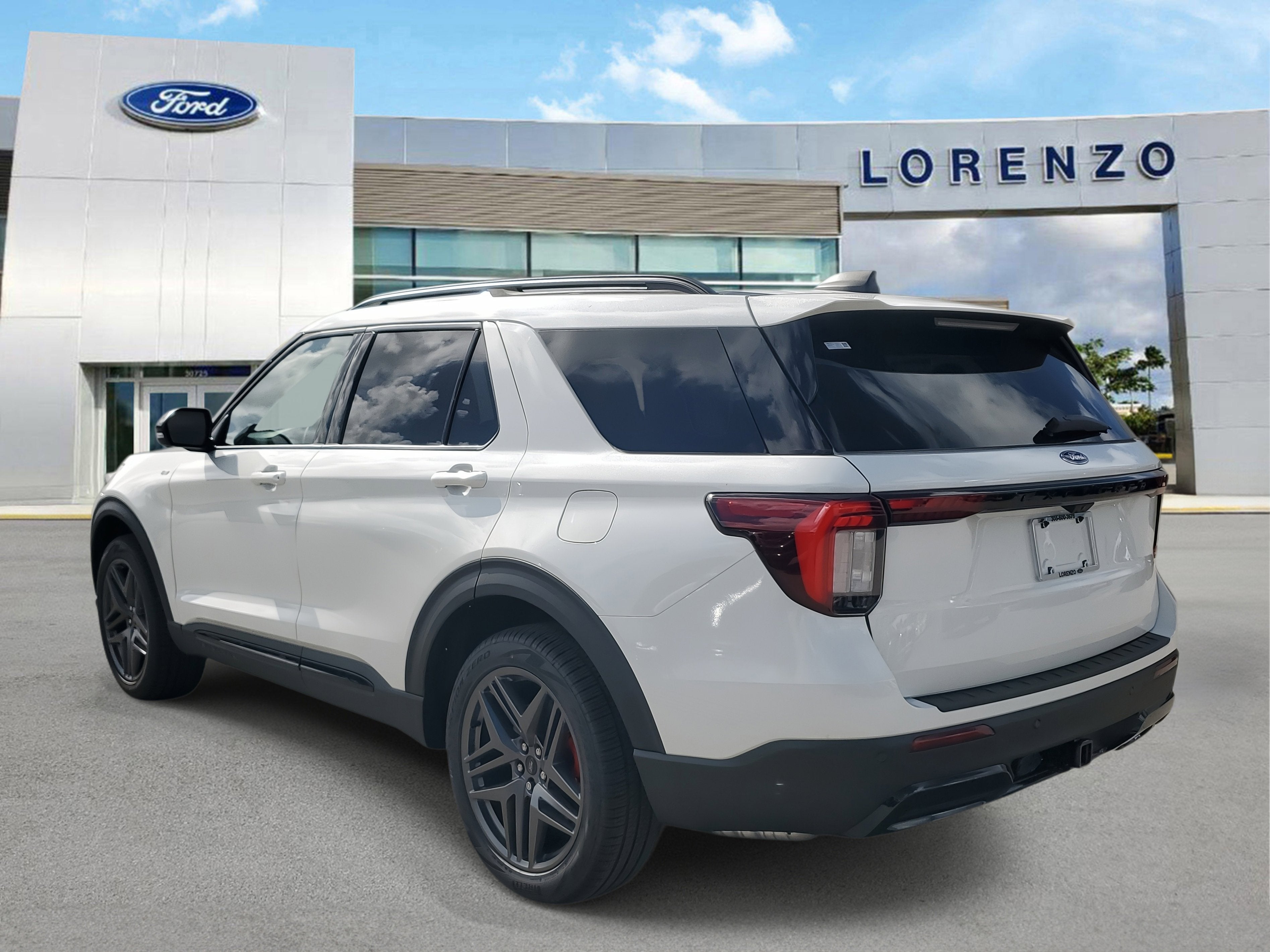 2026 Ford Explorer ST-Line