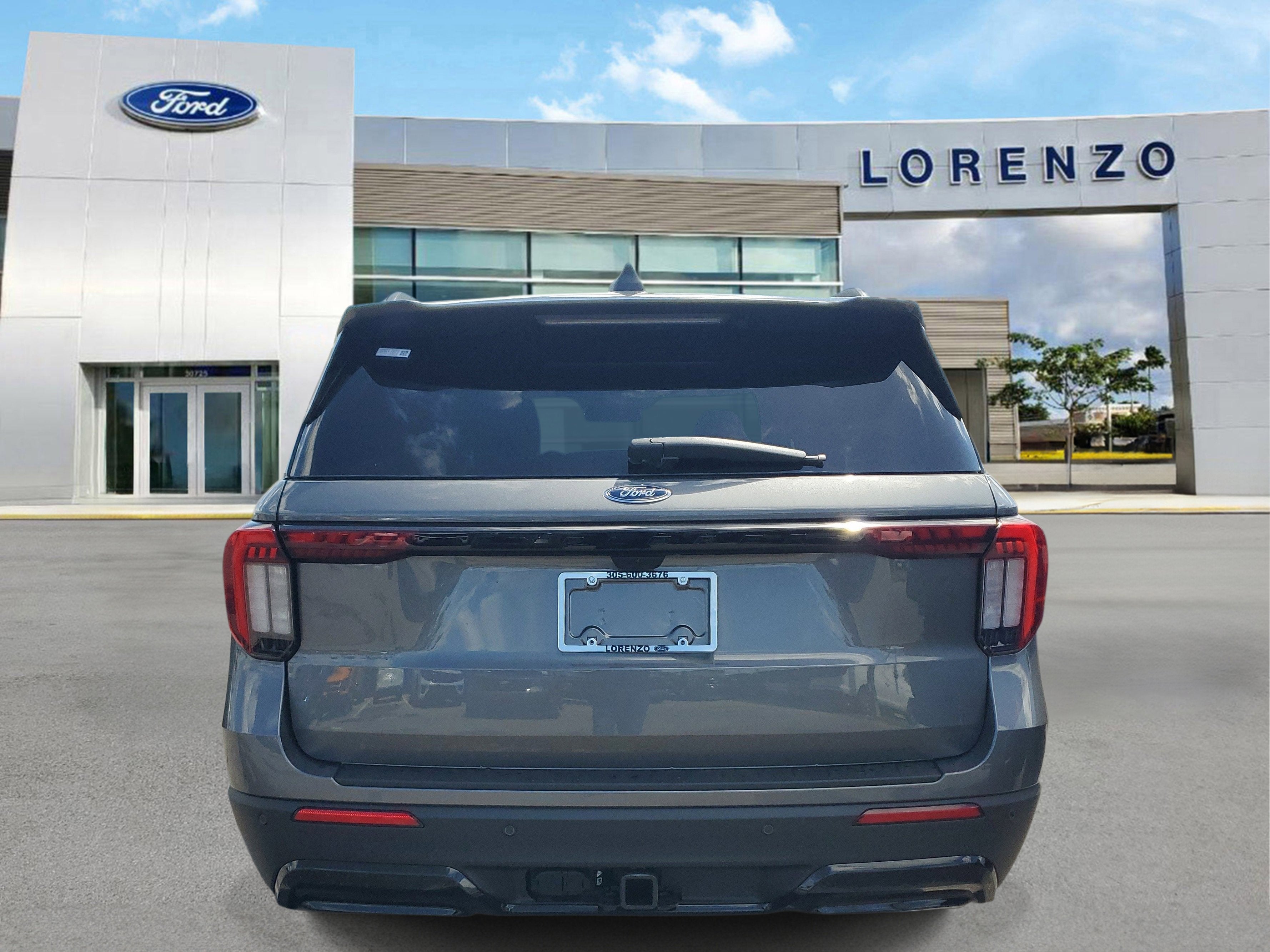 2026 Ford Explorer ST-Line