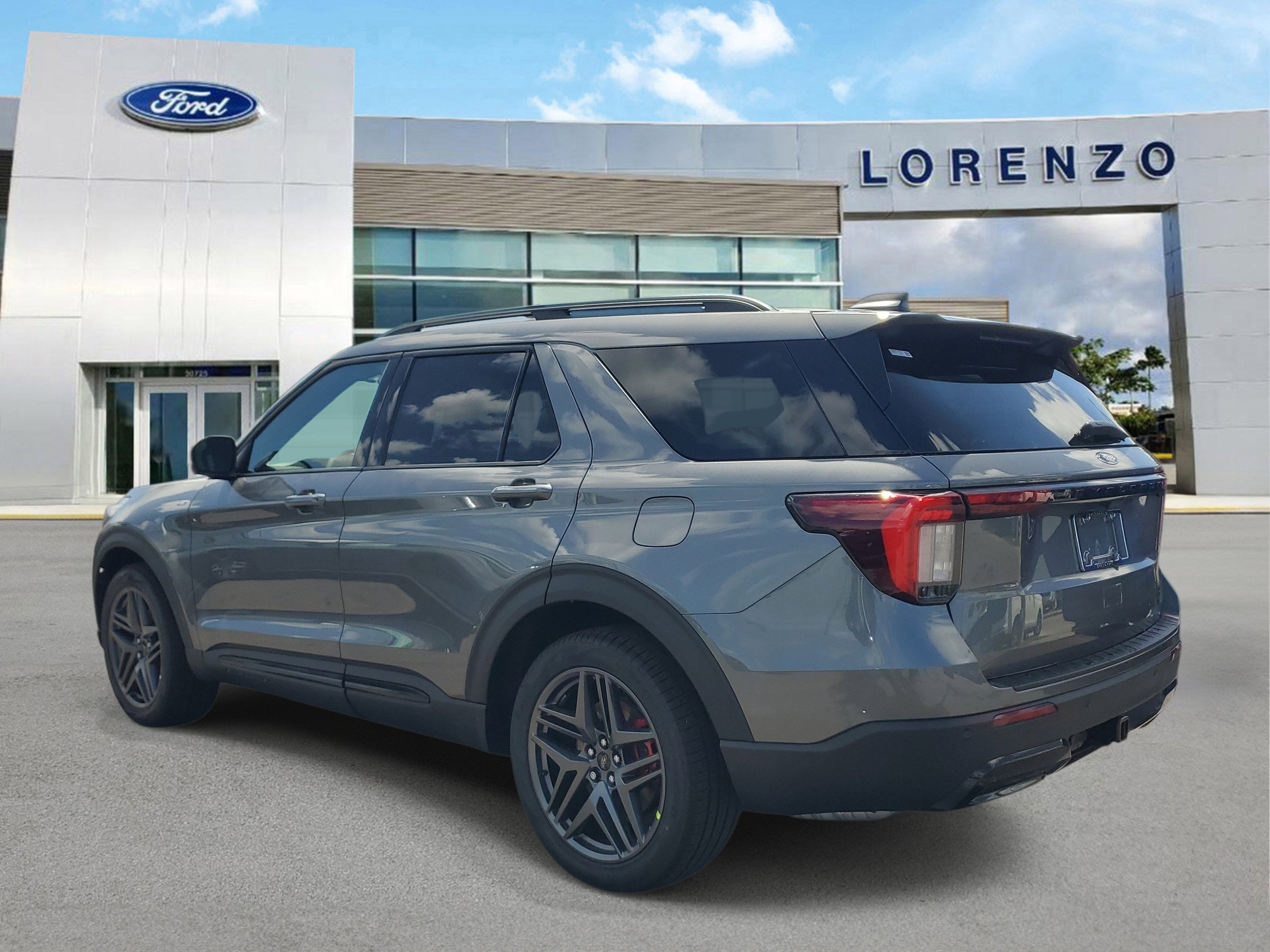 2026 Ford Explorer ST-Line