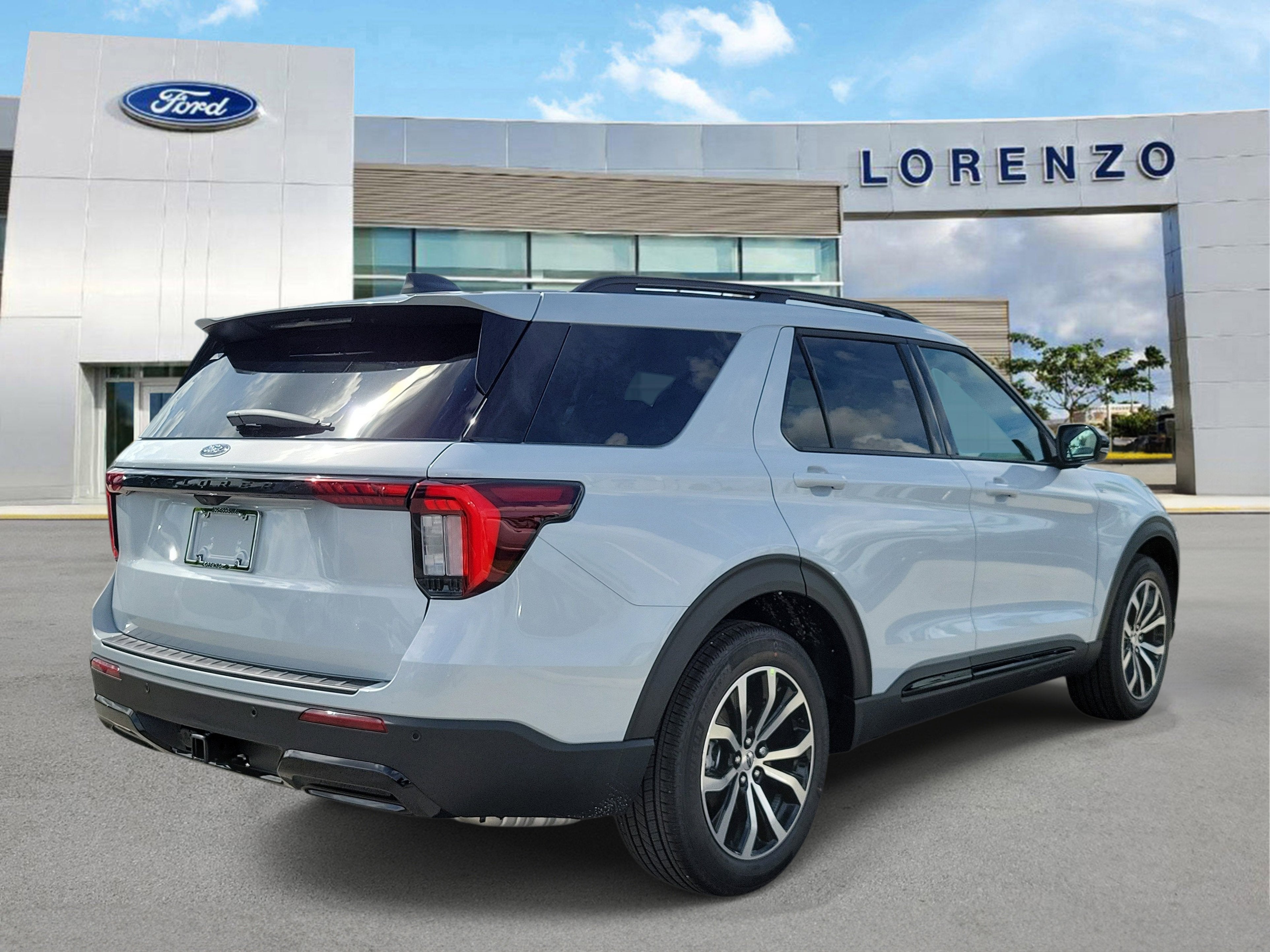 2026 Ford Explorer ST-Line