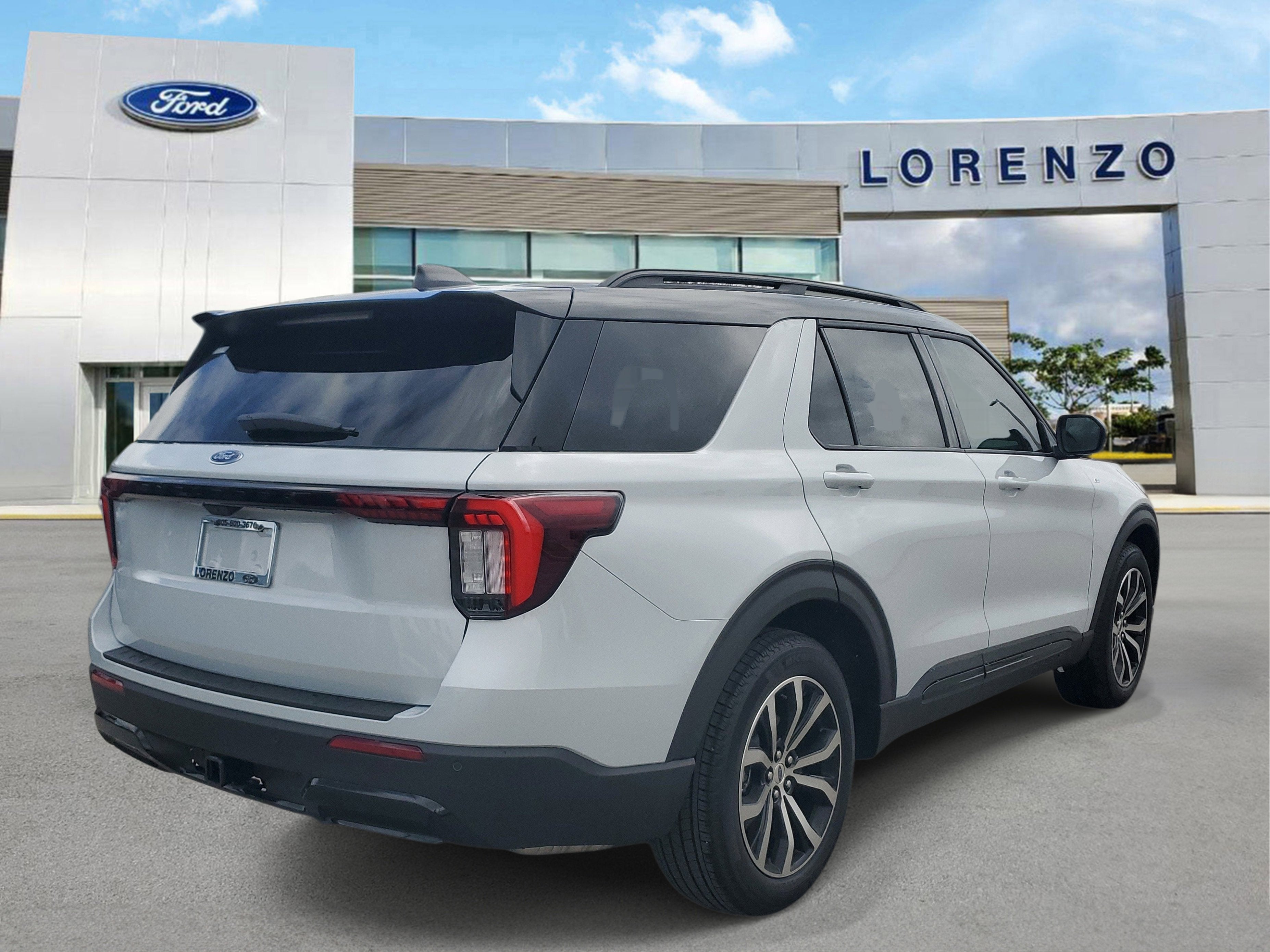 2026 Ford Explorer ST-Line