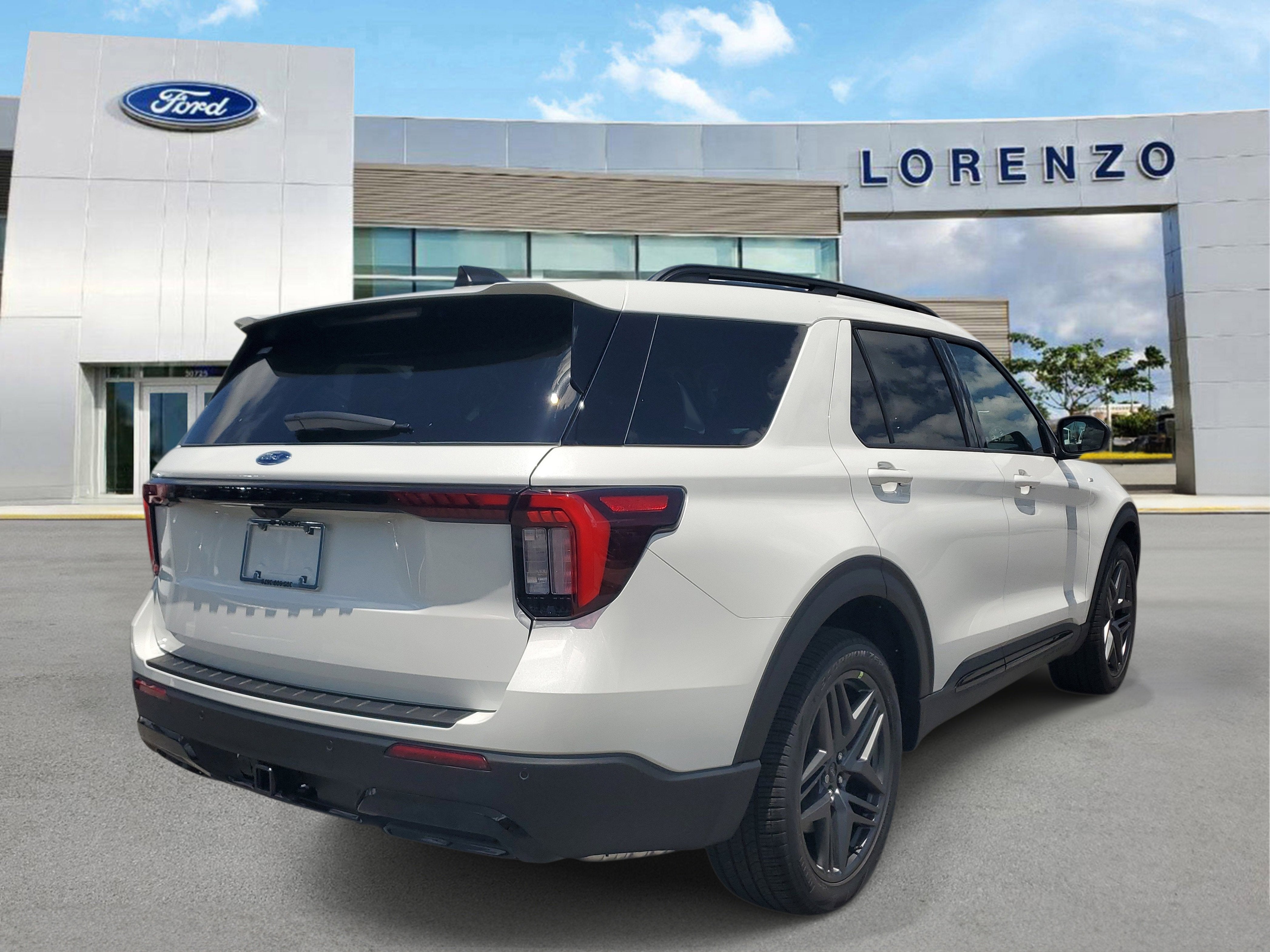 2026 Ford Explorer ST-Line