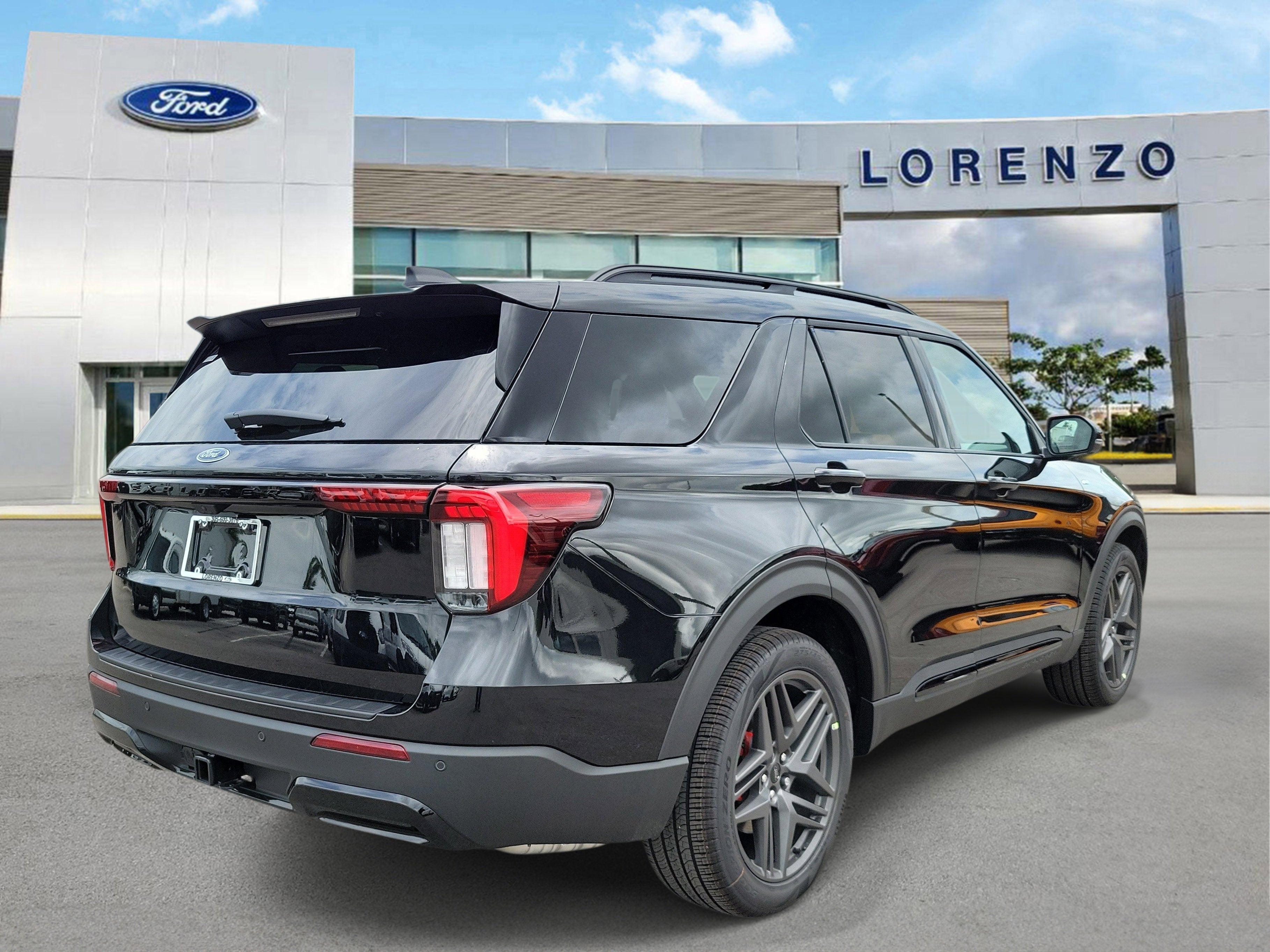 2026 Ford Explorer ST-Line