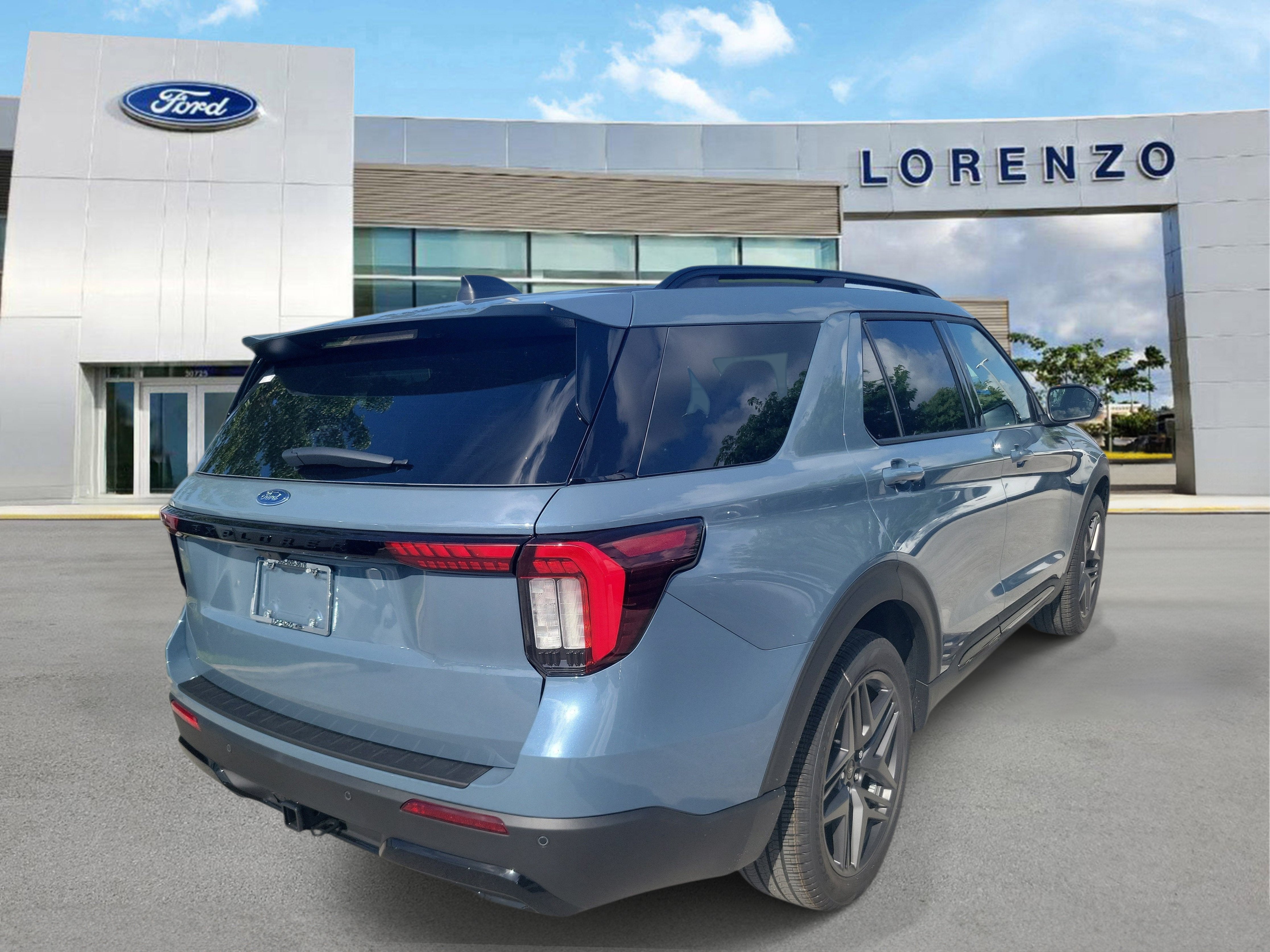 2026 Ford Explorer ST-Line