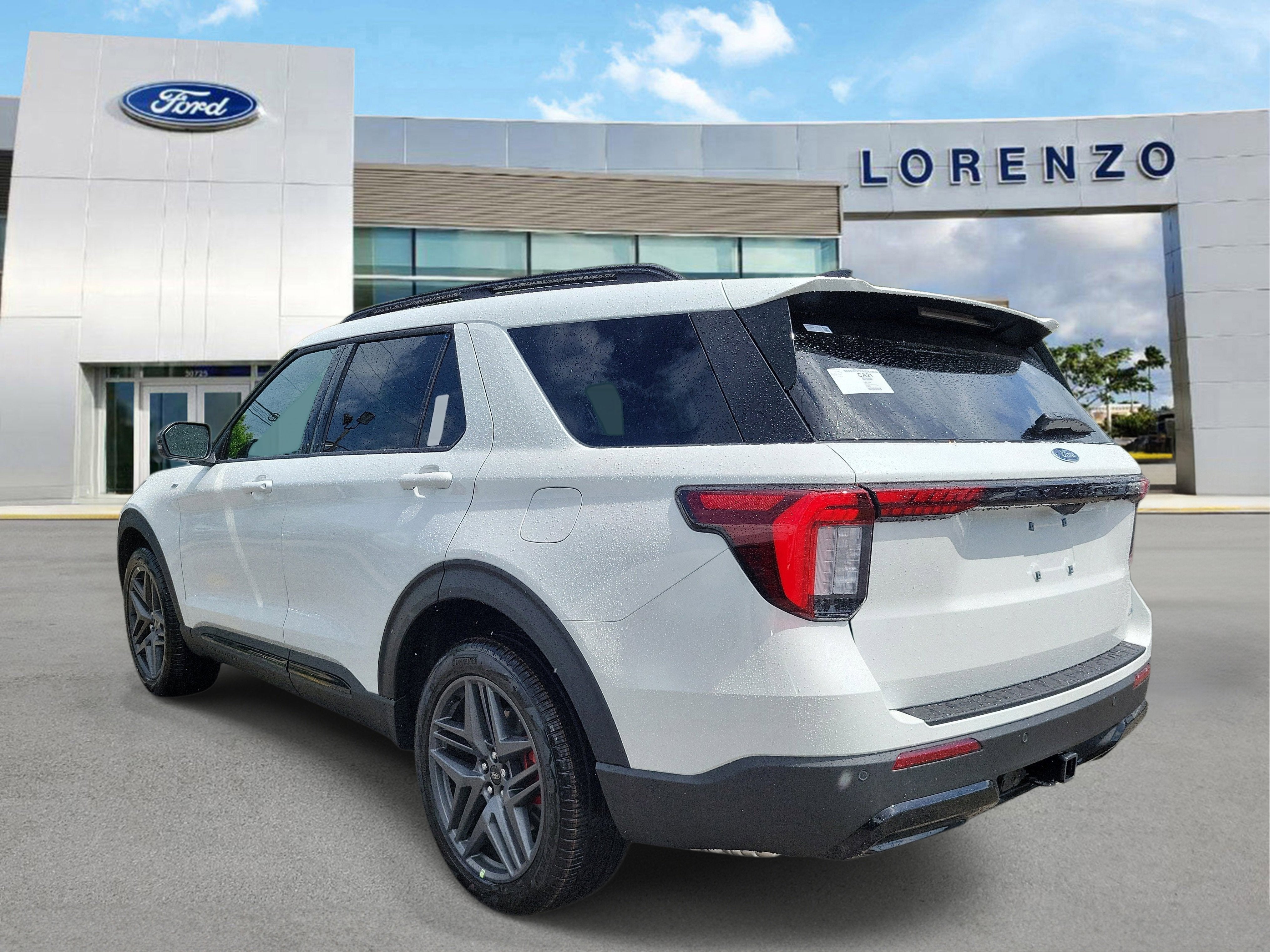 2026 Ford Explorer ST-Line