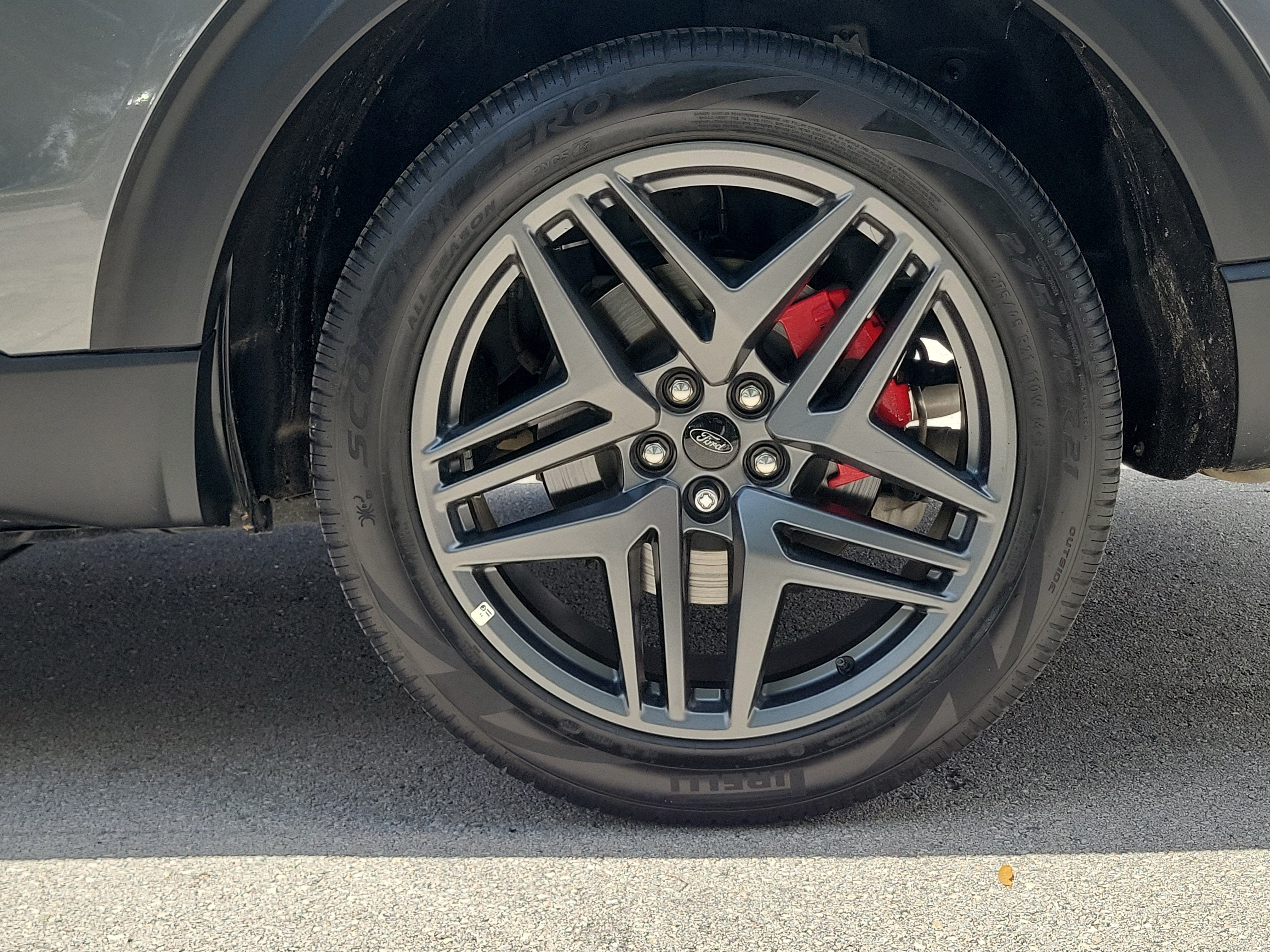 2025 Ford Explorer ST