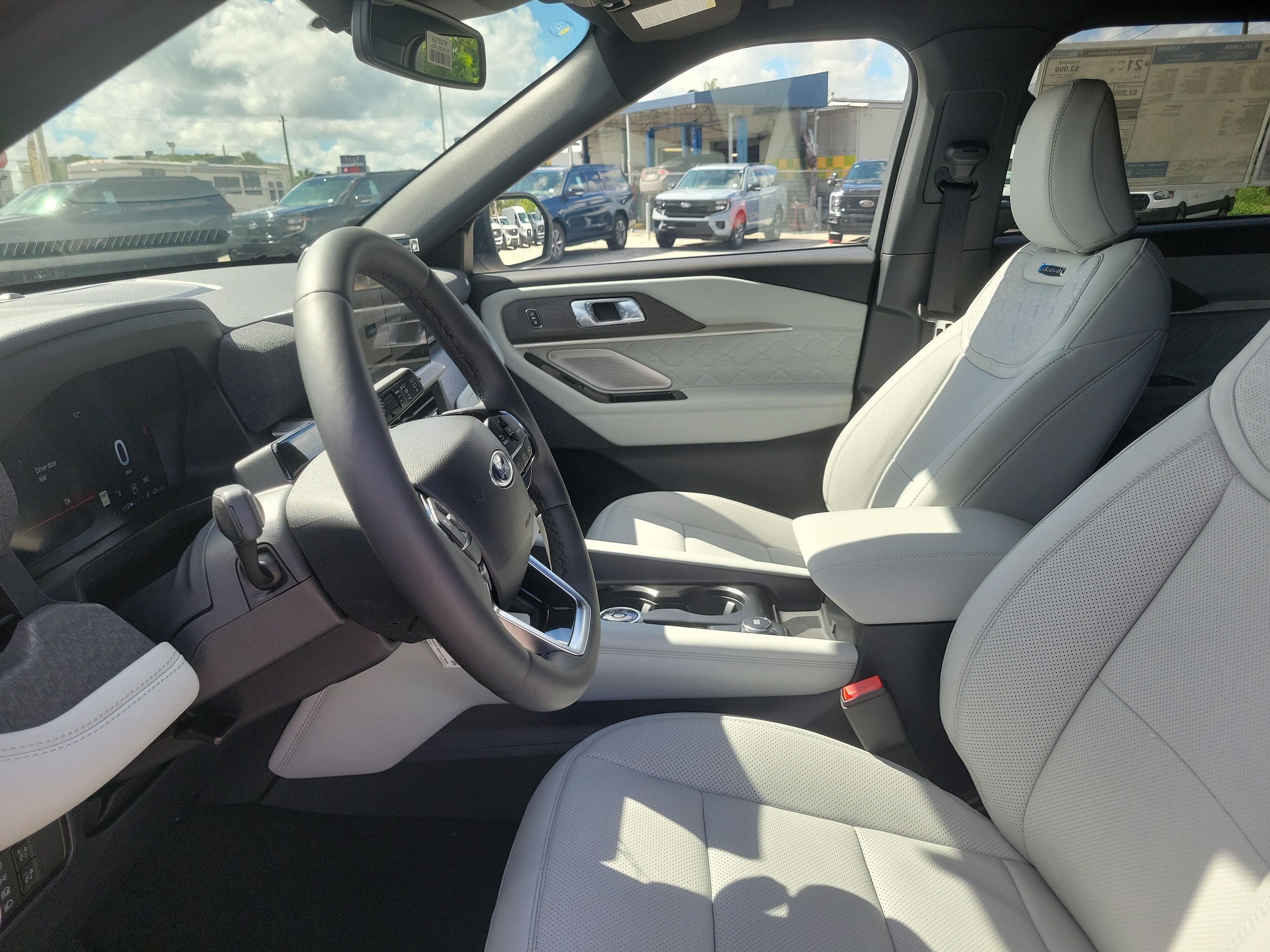 2027 Ford Explorer Platinum