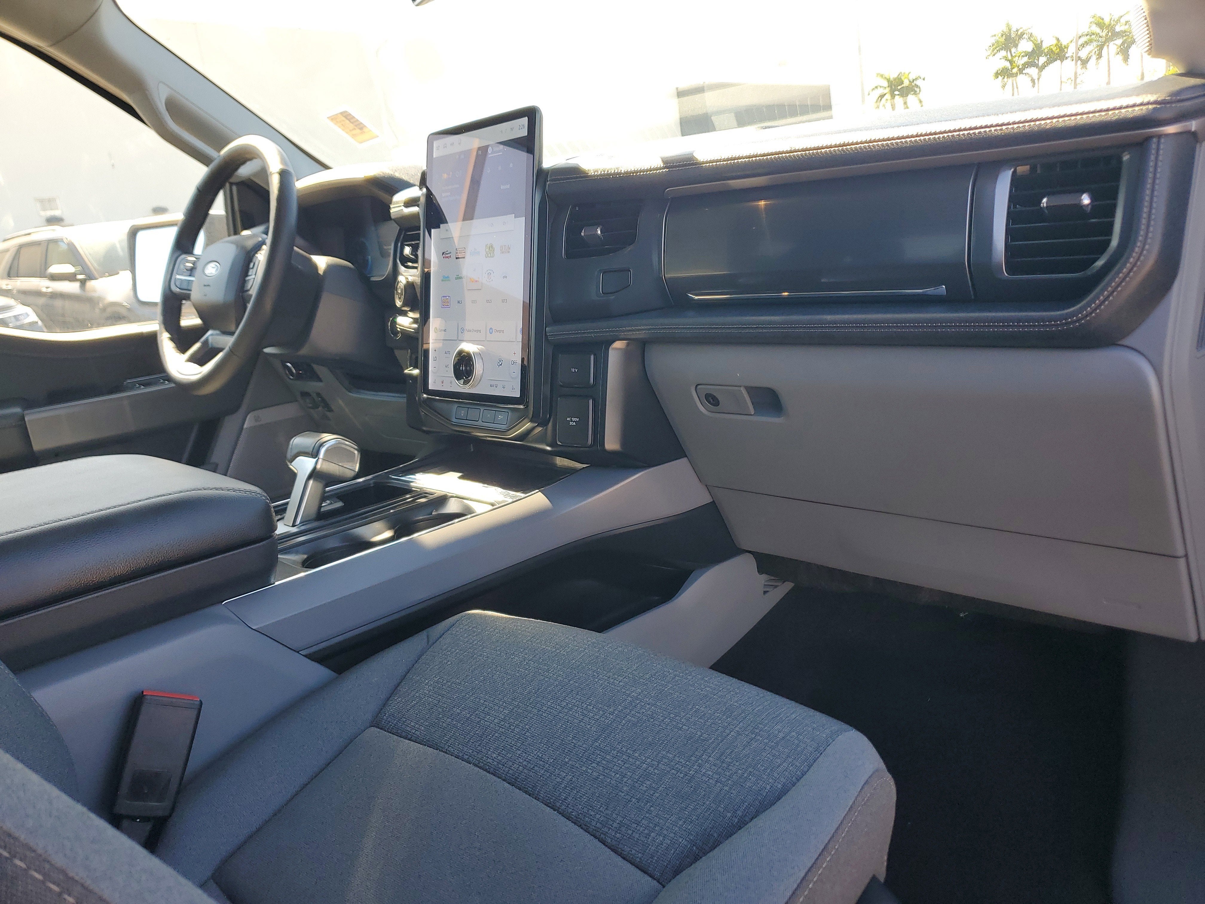 2024 Ford F-150 Lightning Flash