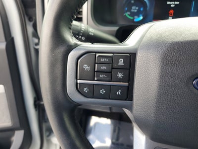 2024 Ford F-150 Lightning LARIAT 4WD