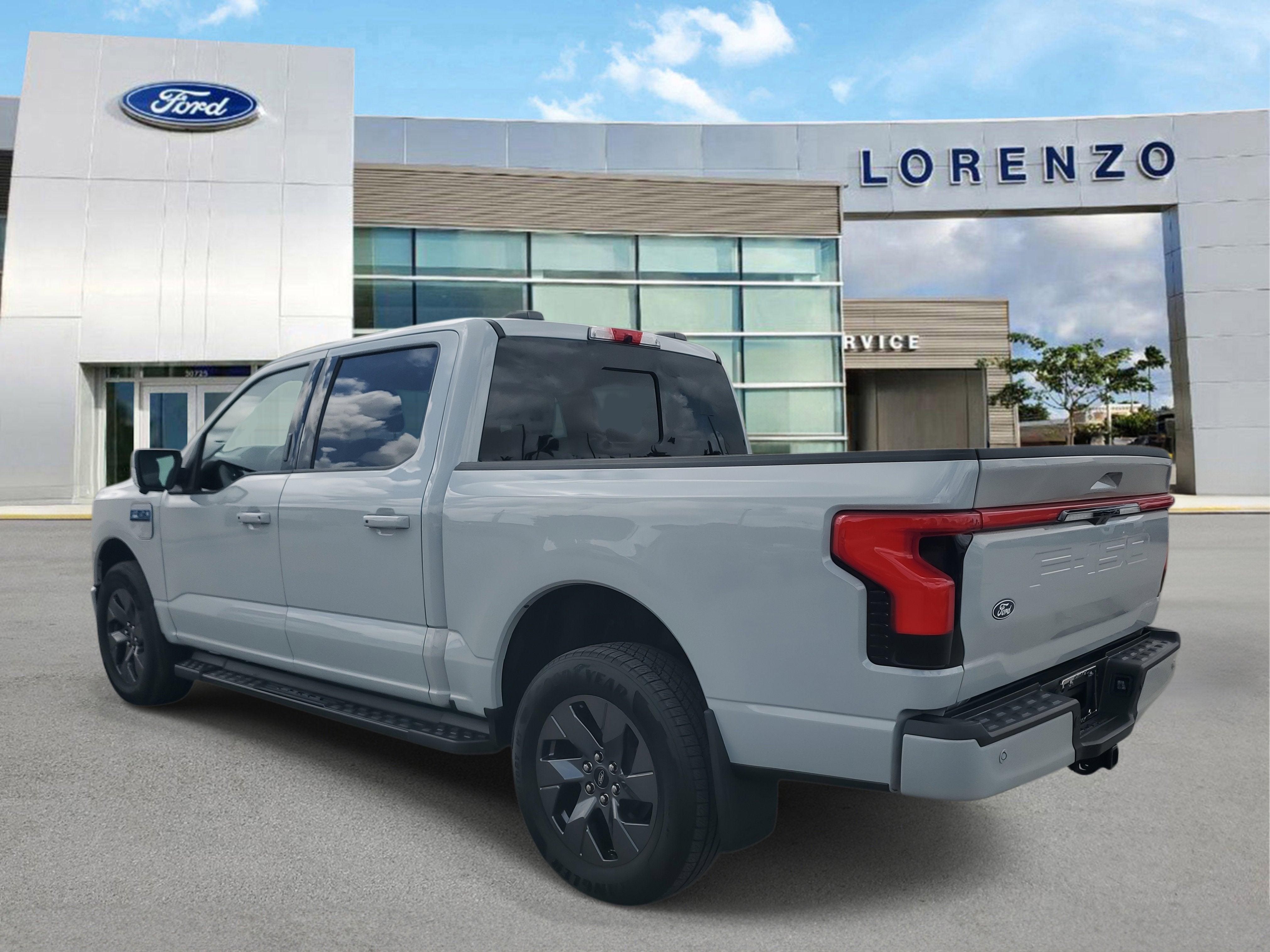 2024 Ford F-150 Lightning LARIAT 4WD