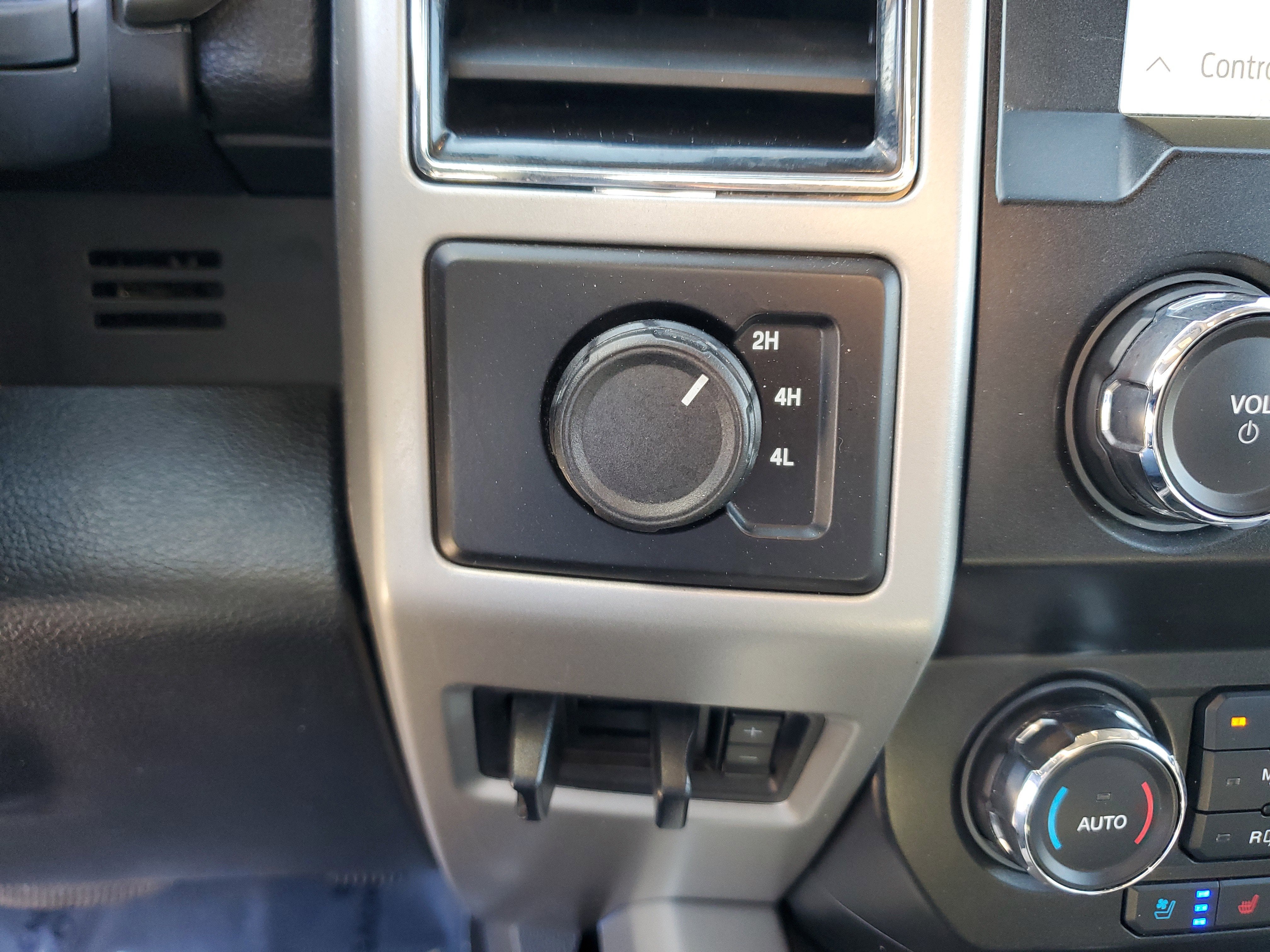 2021 Ford Super Duty F-250 SRW LARIAT 4WD Diesel