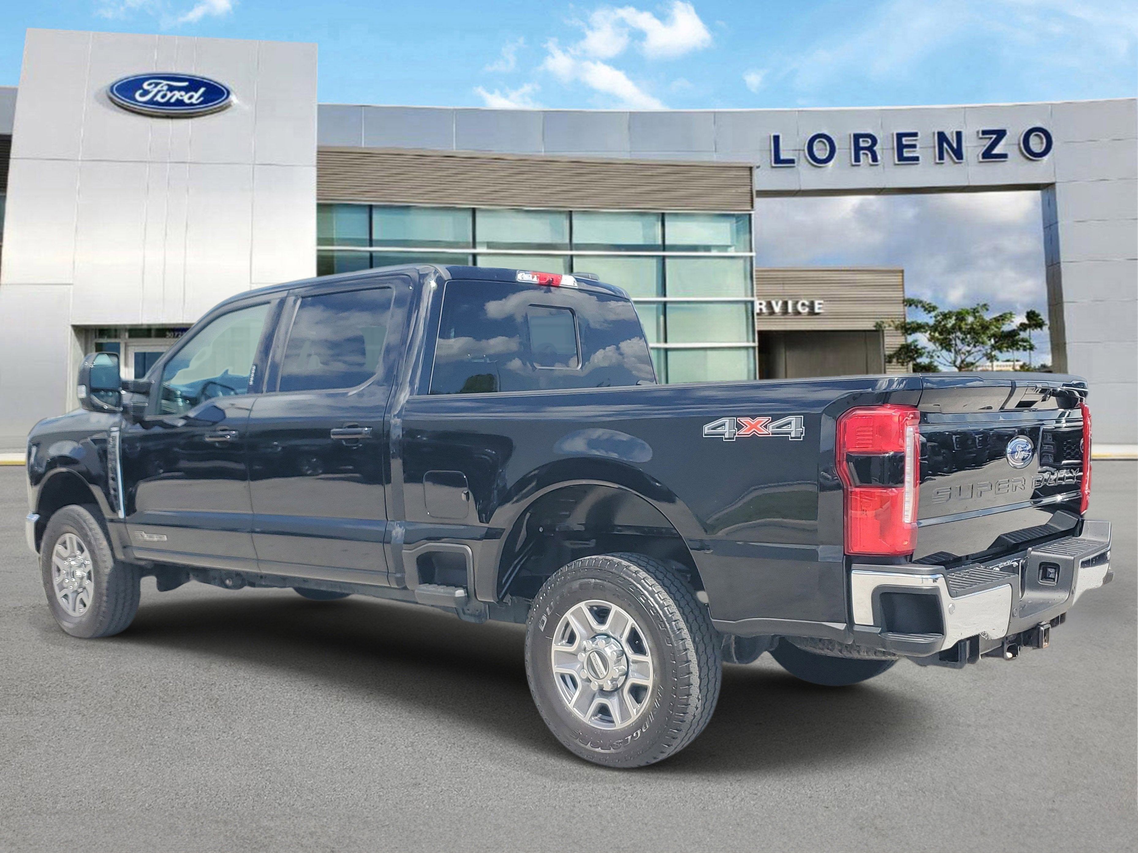 2024 Ford Super Duty F-250 SRW LARIAT 4WD Diesel
