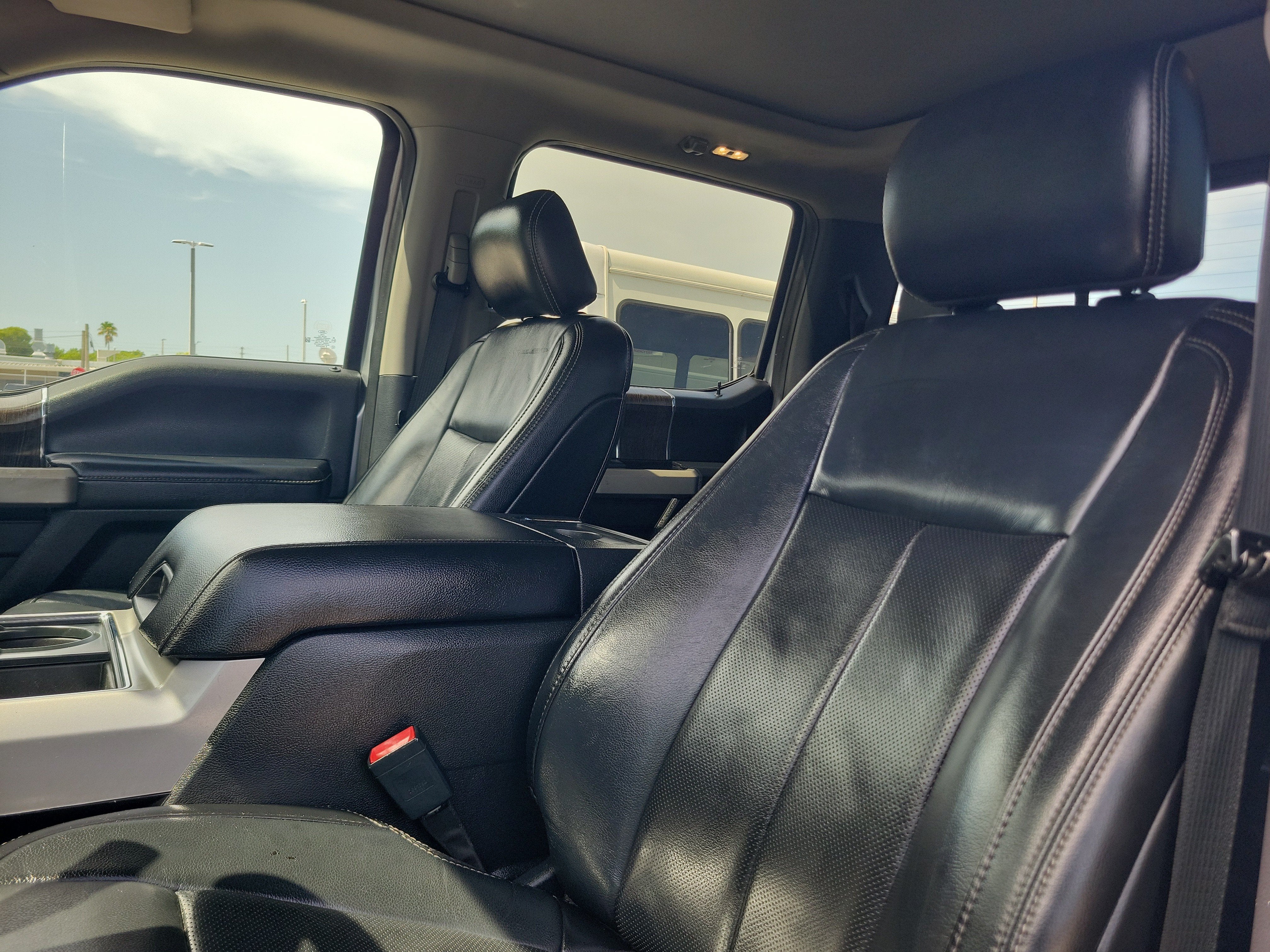 2020 Ford Super Duty F-250 SRW LARIAT