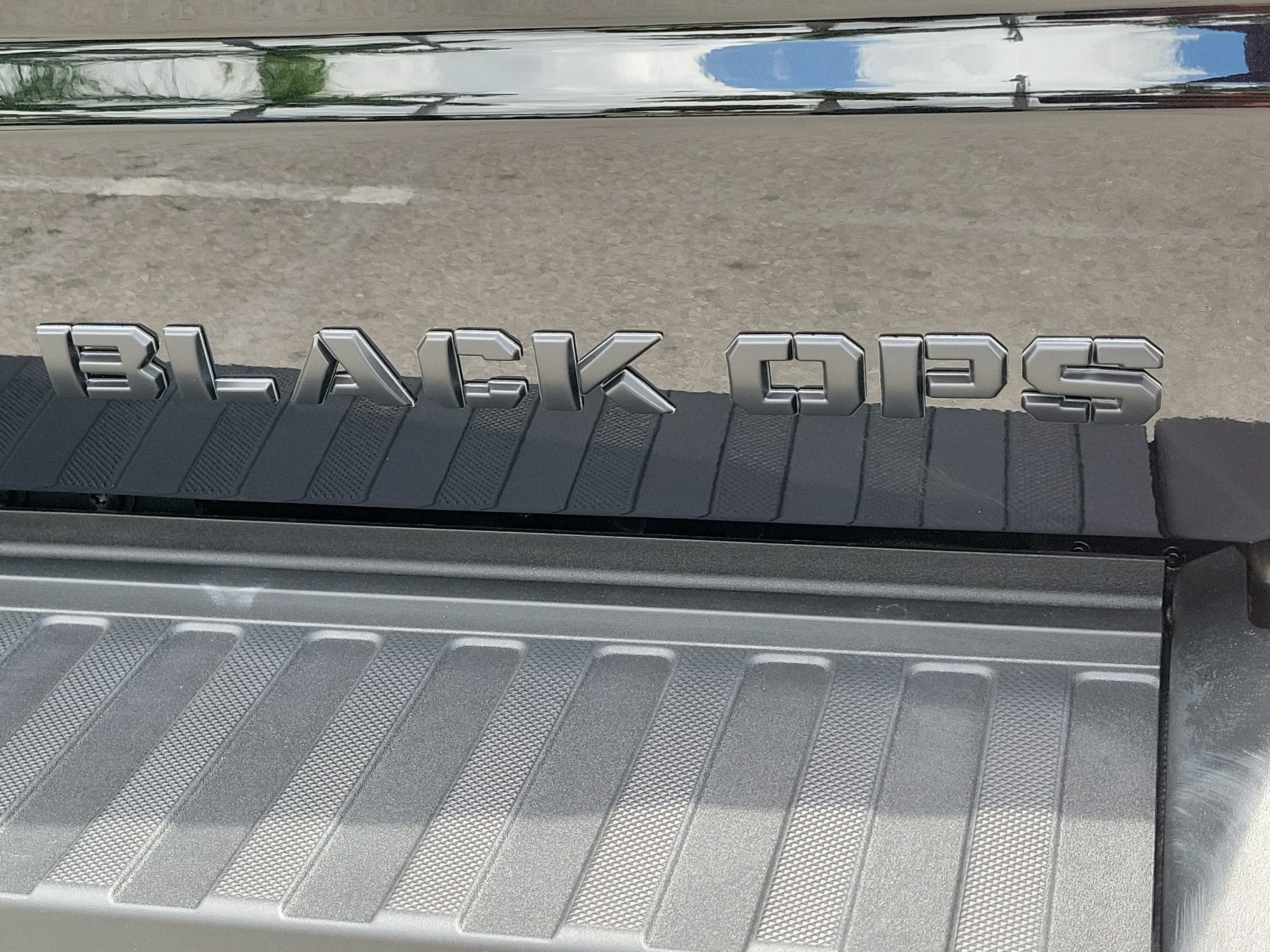 2026 Ford Super Duty F-250 SRW Black Ops