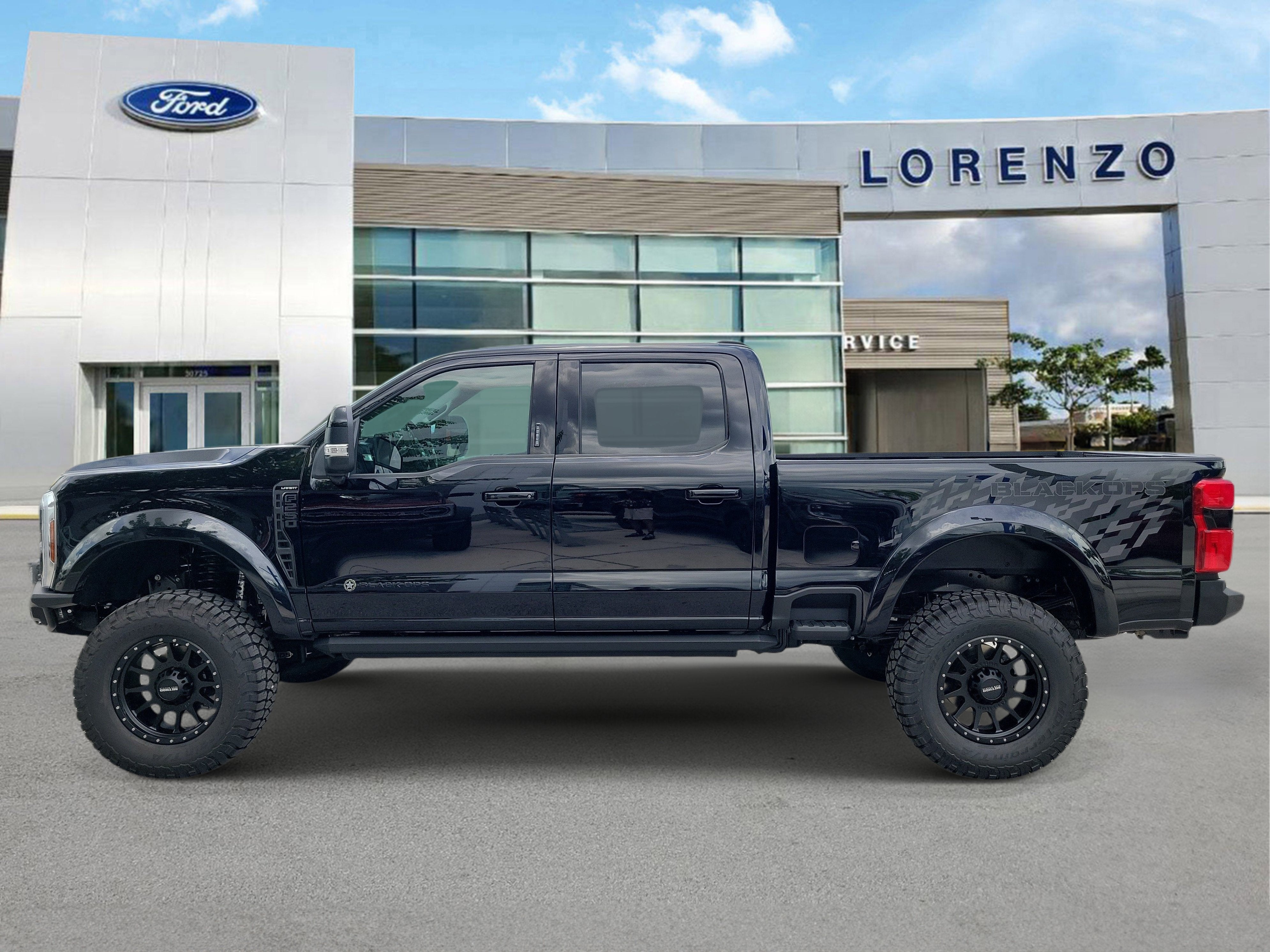 2026 Ford Super Duty F-250 SRW Black Ops