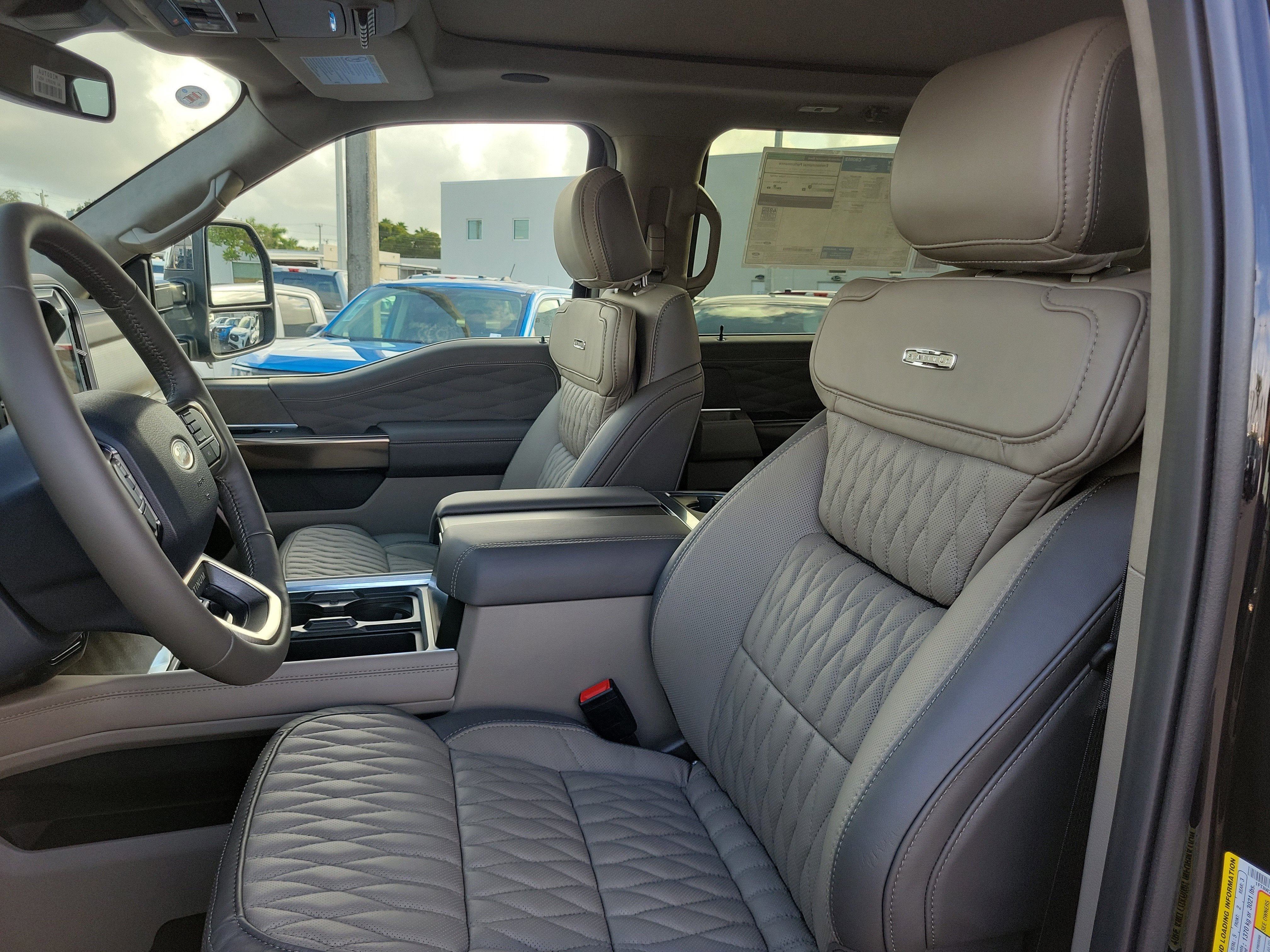 2026 Ford Super Duty F-250 SRW Platinum