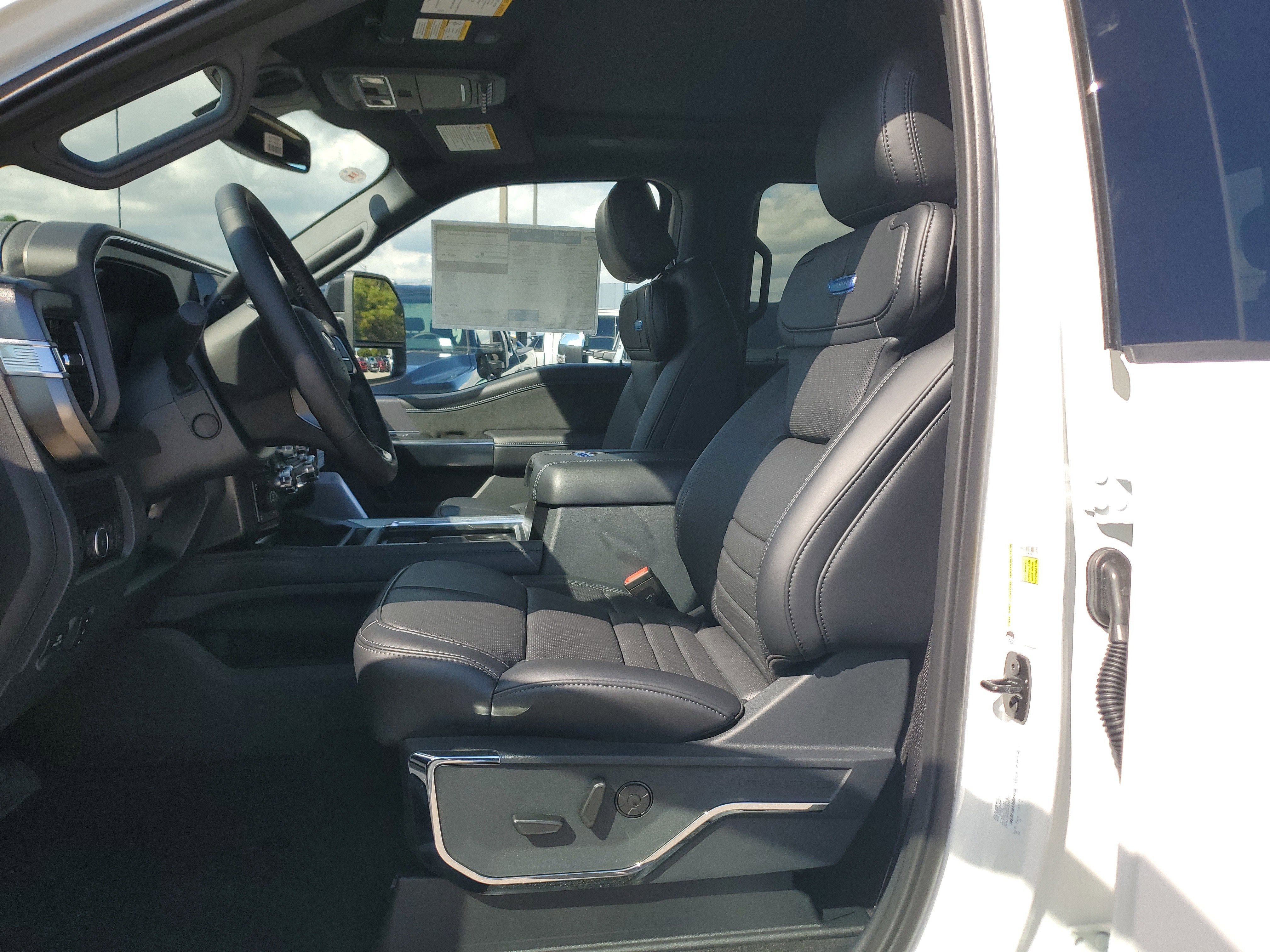 2026 Ford Super Duty F-250 SRW Platinum