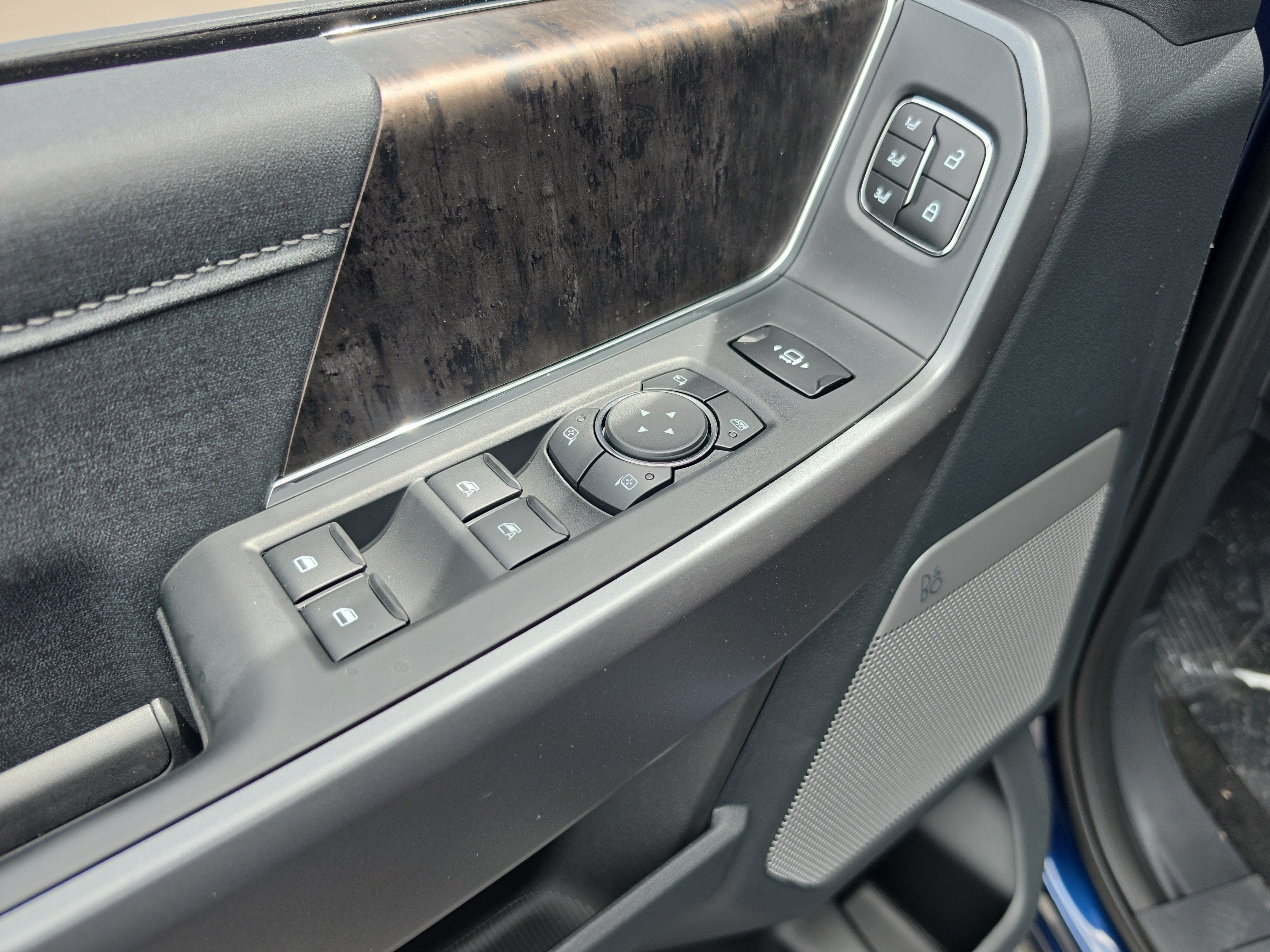 2027 Ford Super Duty F-250 SRW LARIAT