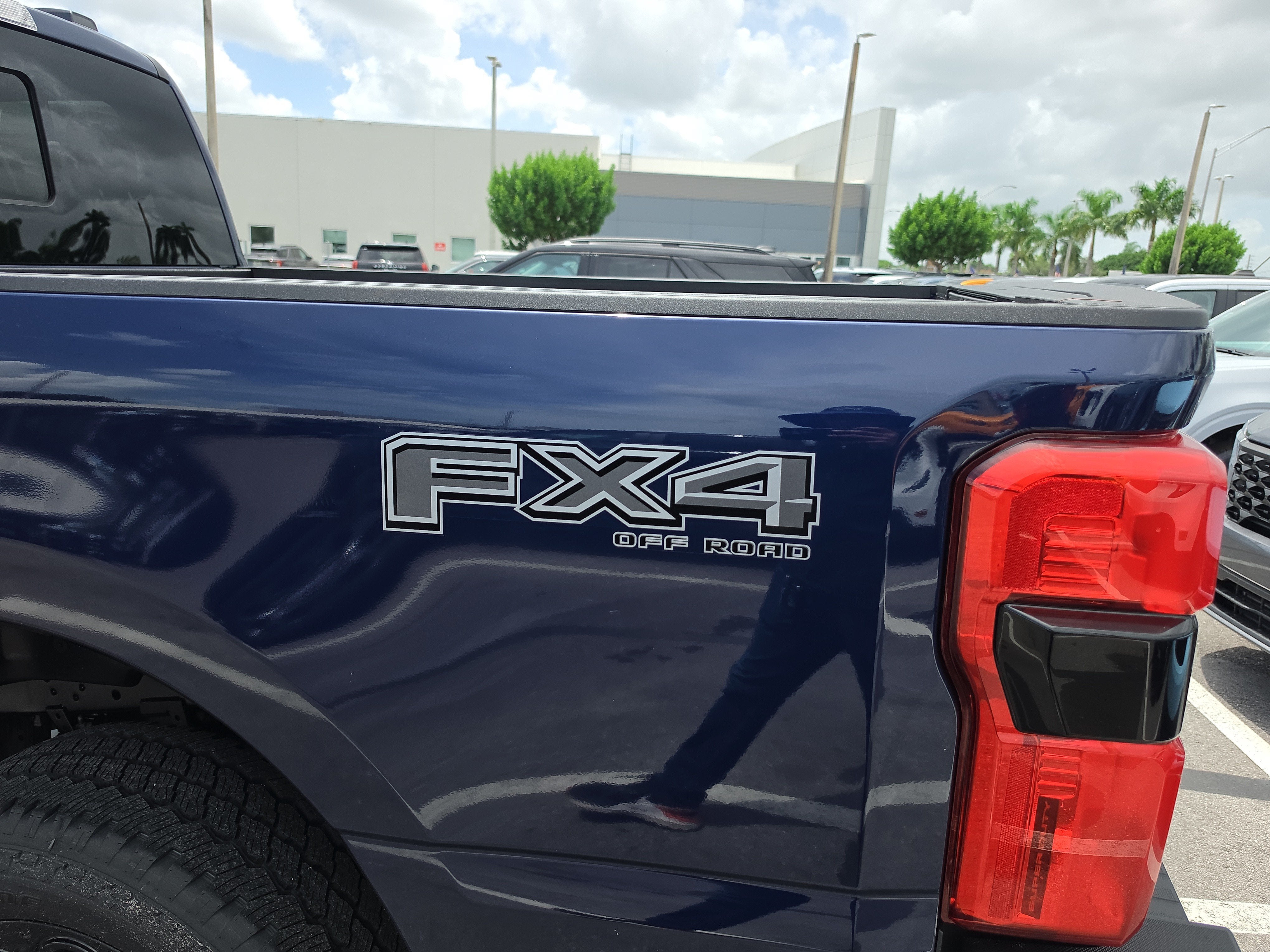 2027 Ford Super Duty F-250 SRW LARIAT