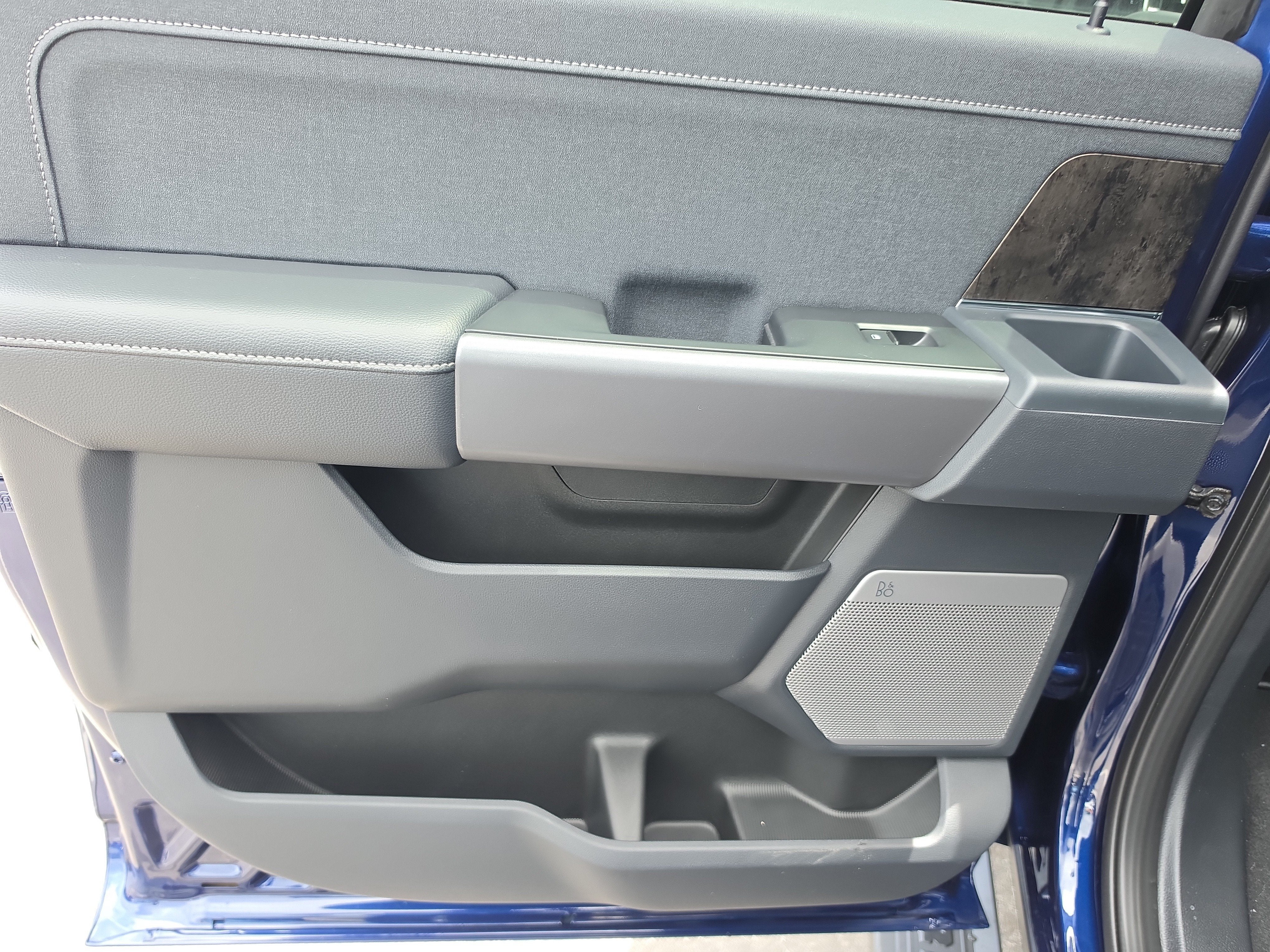 2027 Ford Super Duty F-250 SRW LARIAT
