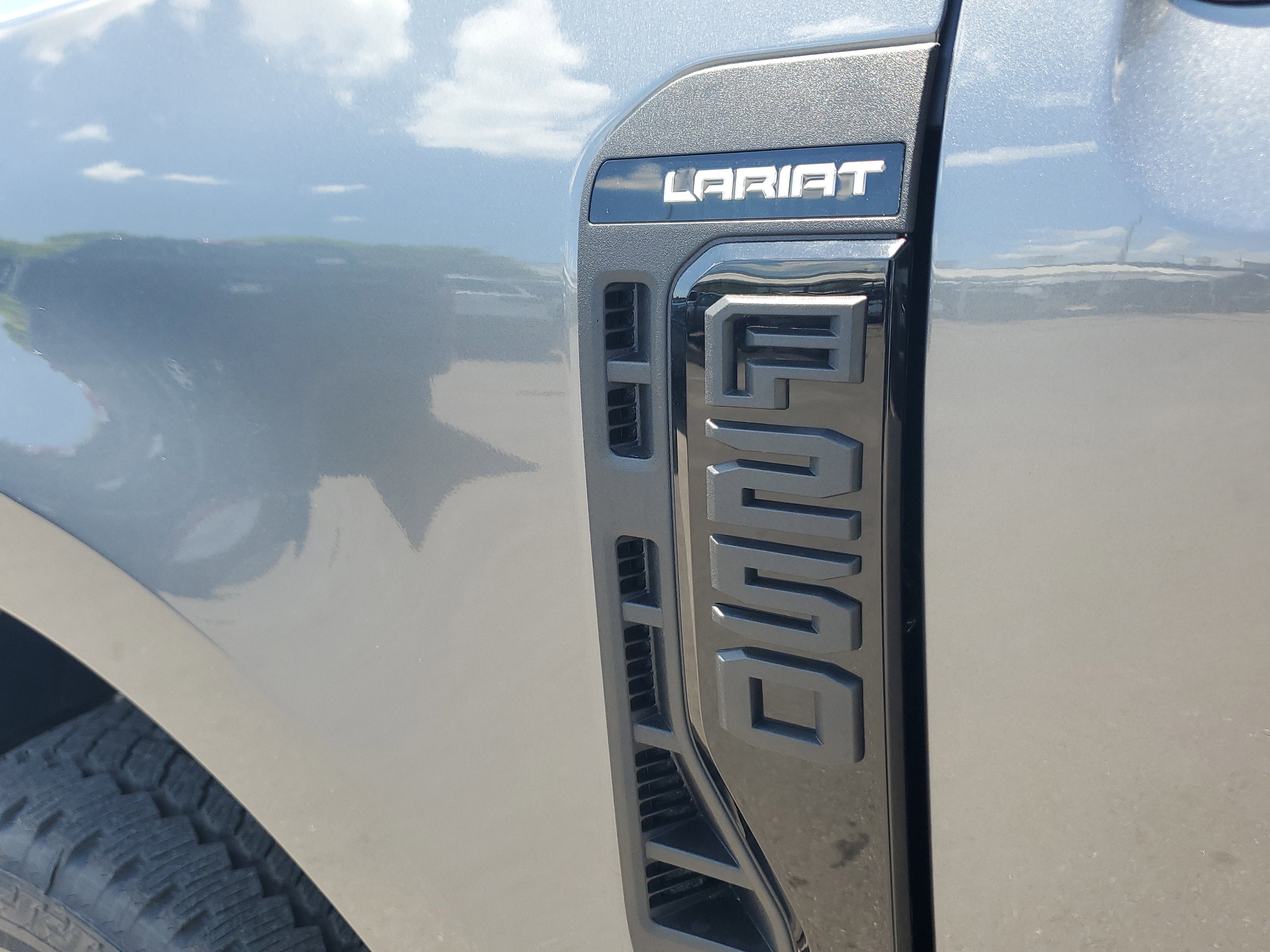 2026 Ford Super Duty F-250 SRW LARIAT
