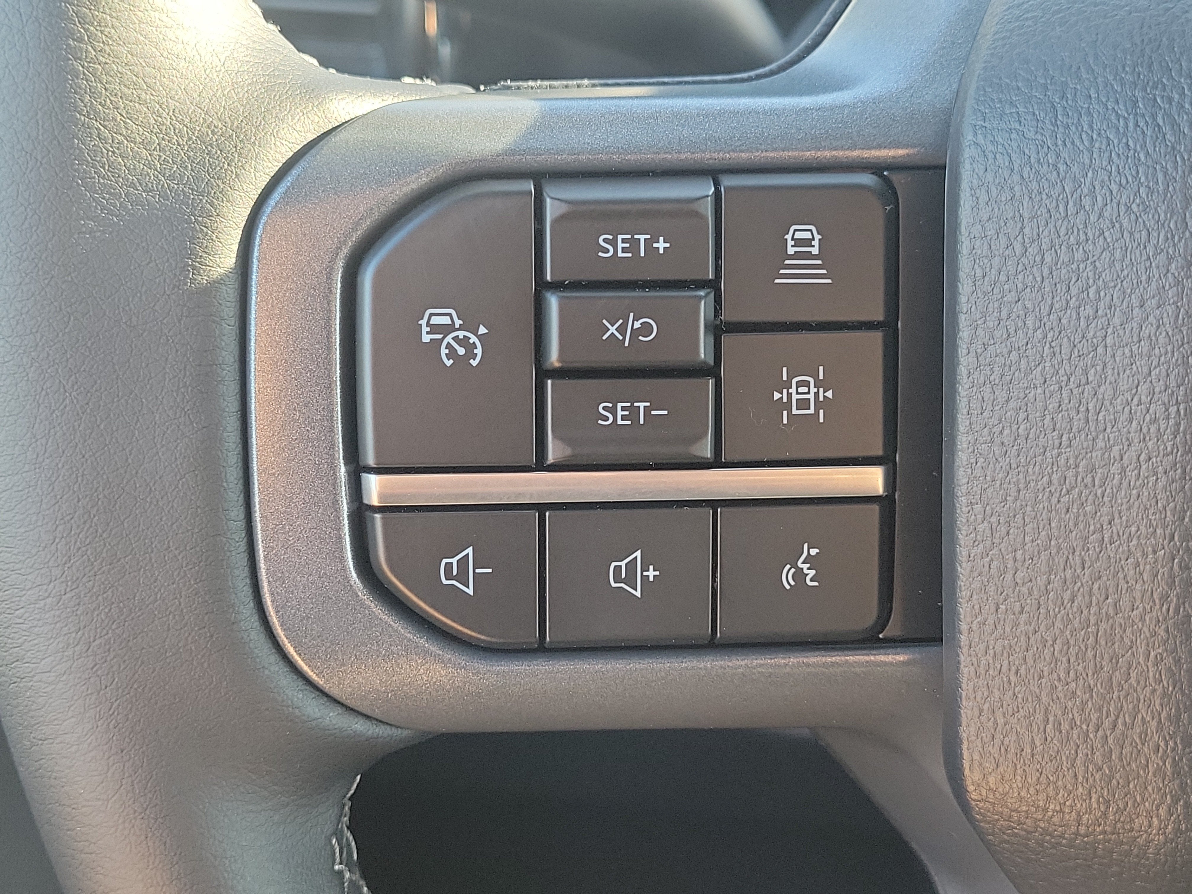 2027 Ford Super Duty F-250 SRW LARIAT