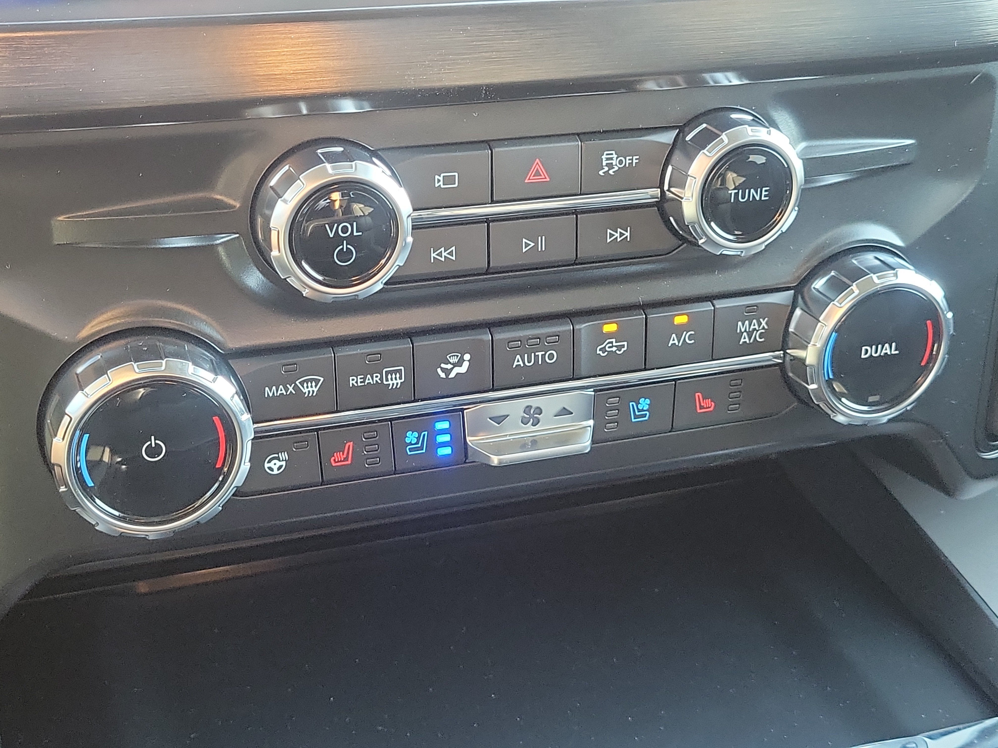 2027 Ford Super Duty F-250 SRW LARIAT