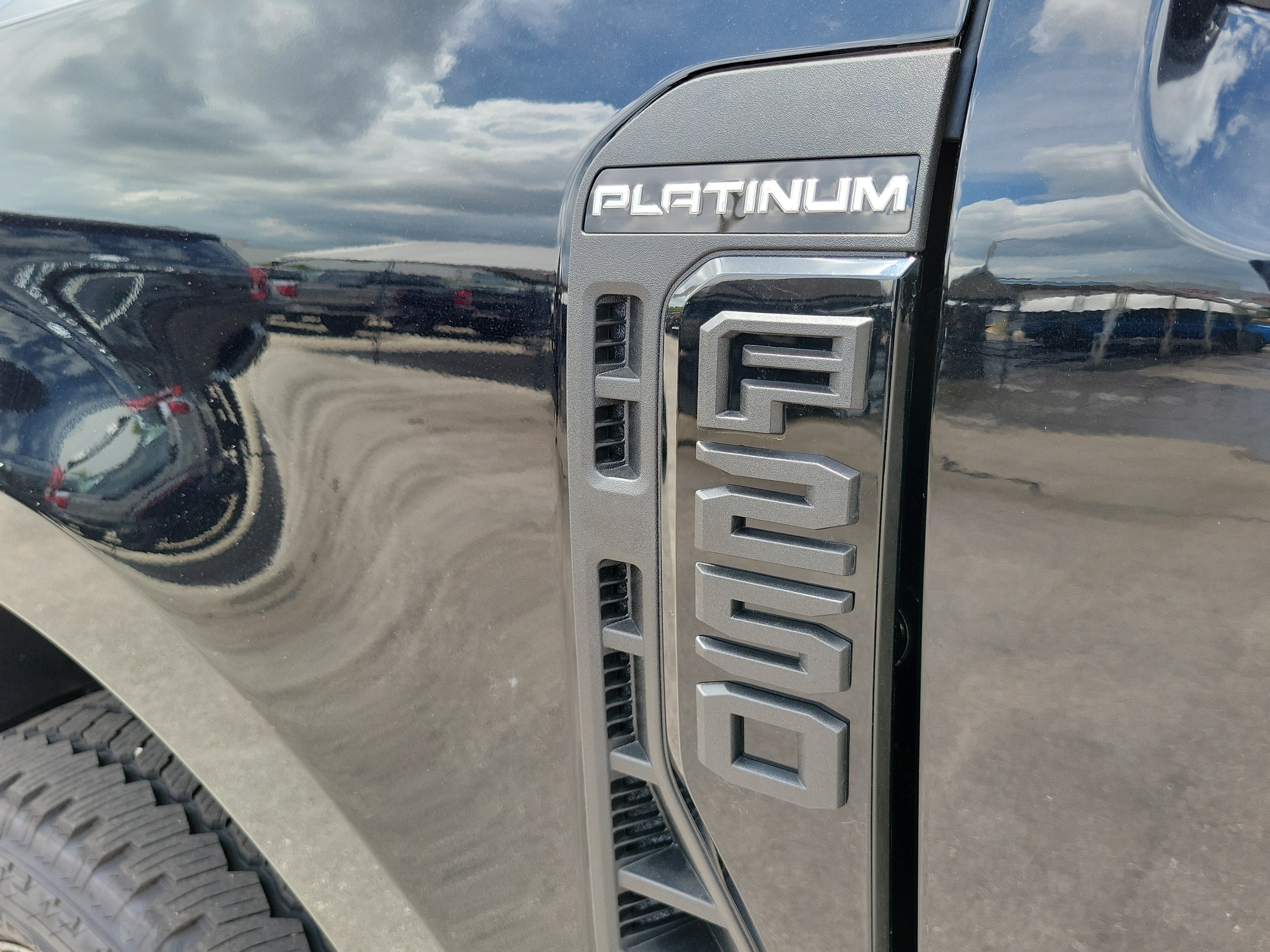 2026 Ford Super Duty F-250 SRW Platinum