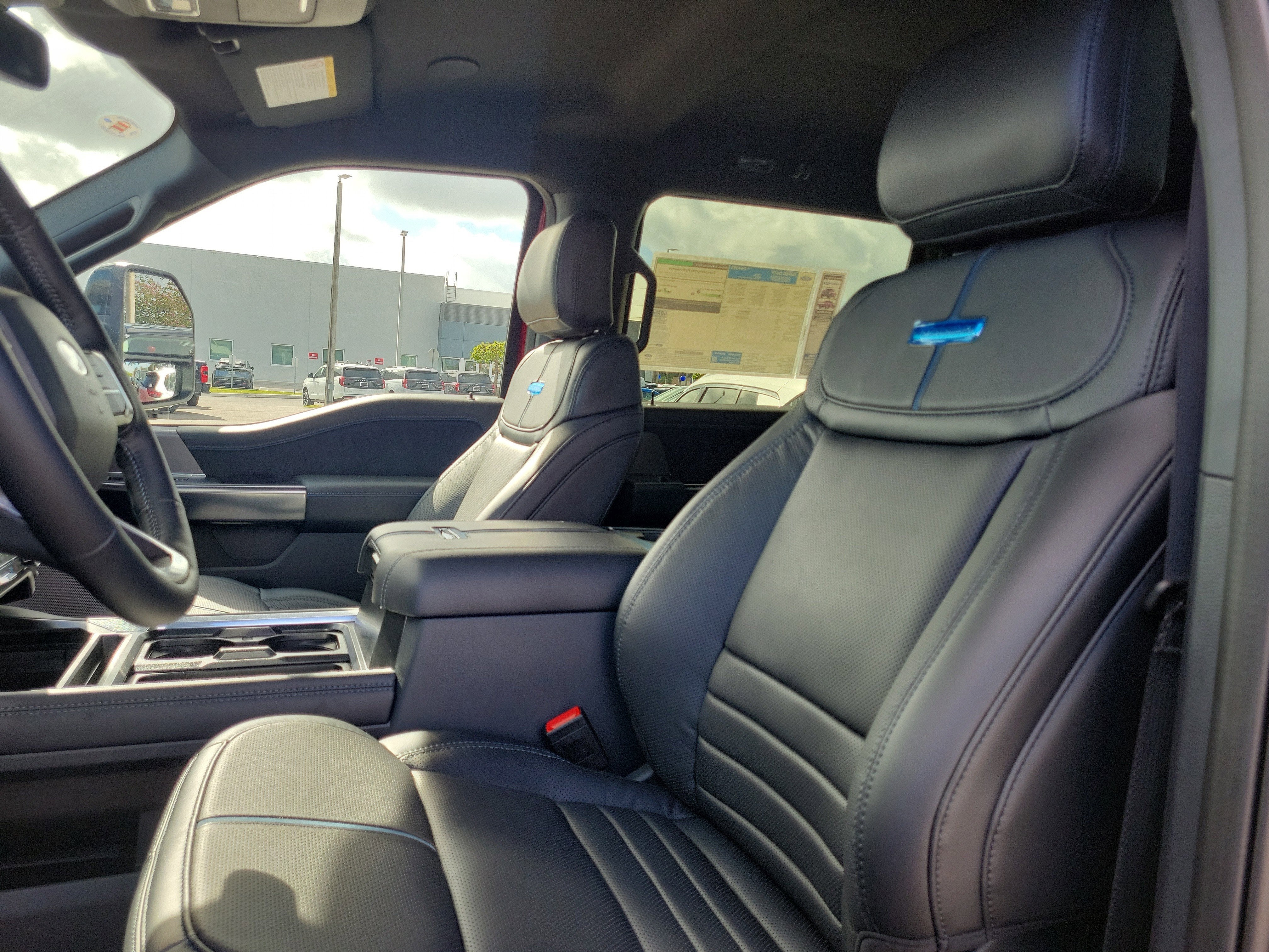 2026 Ford Super Duty F-250 SRW Platinum